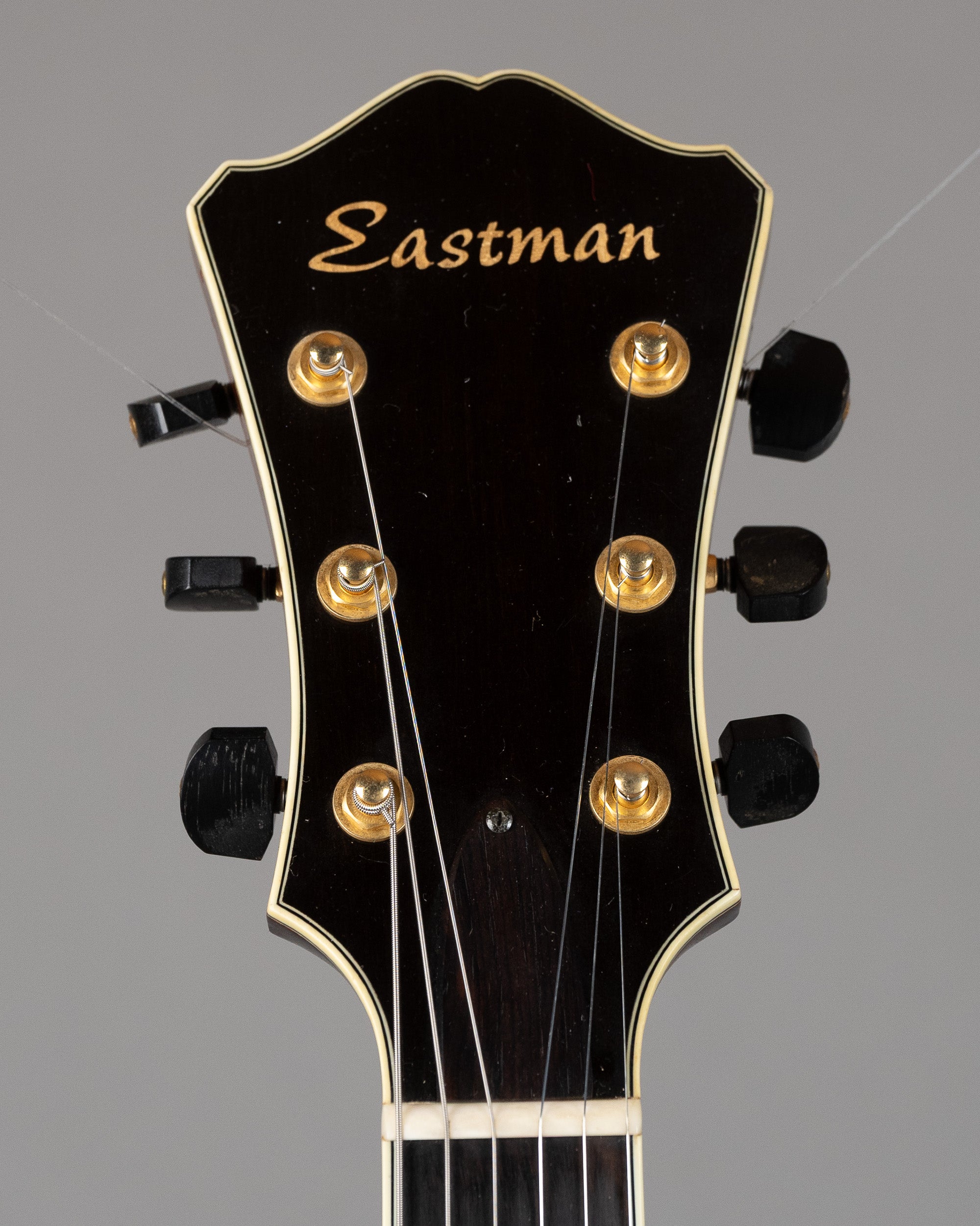 2006 Eastman Uptown Hollow AR810CE (China, Burst, HSC)