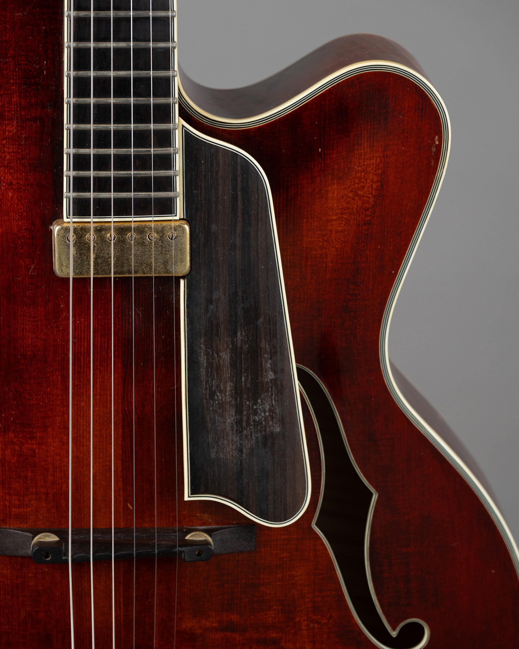 2006 Eastman Uptown Hollow AR810CE (China, Burst, HSC)