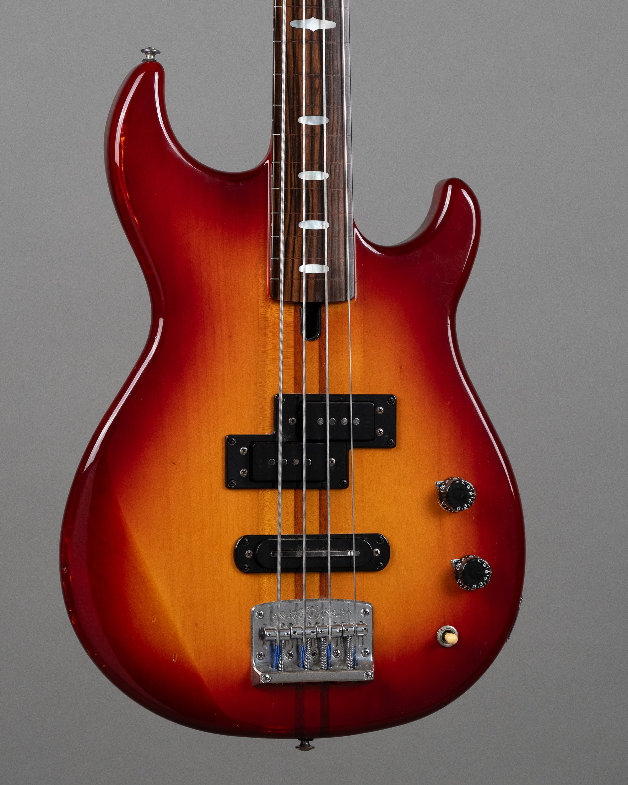 1980 Yamaha BB2000 Fretless Conversion Sunburst (Japan, Sunburst, HSC)