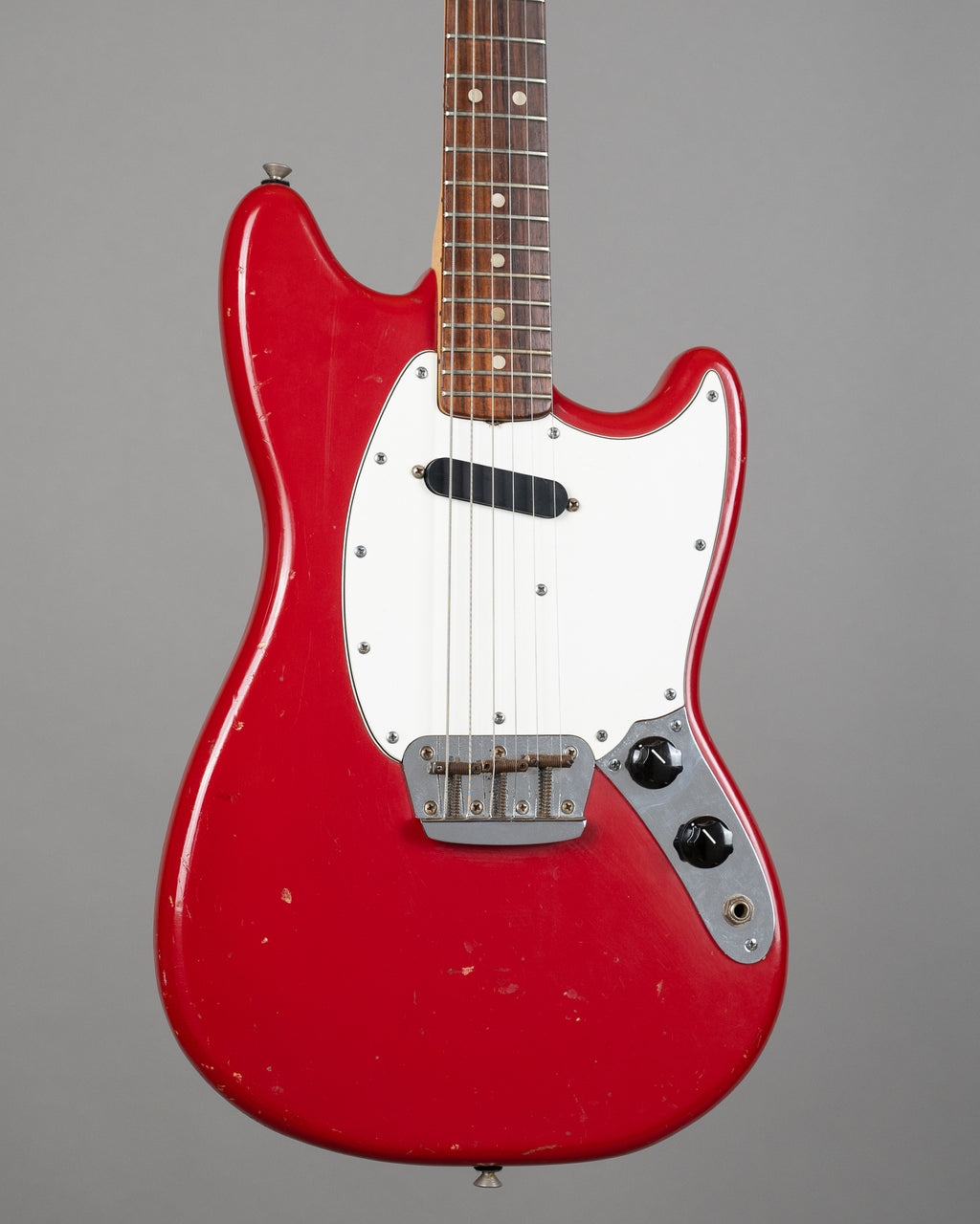 1974  Fender Musicmaster (USA, Dakota Red, HSC )
