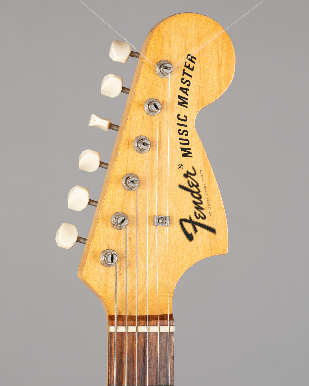 1974  Fender Musicmaster (USA, Dakota Red, HSC )