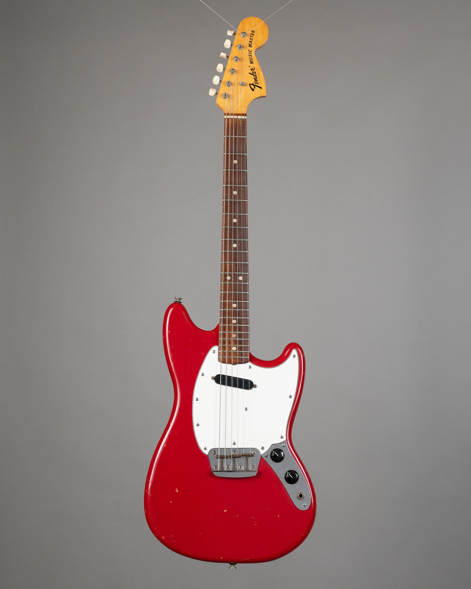 1974  Fender Musicmaster (USA, Dakota Red, HSC )