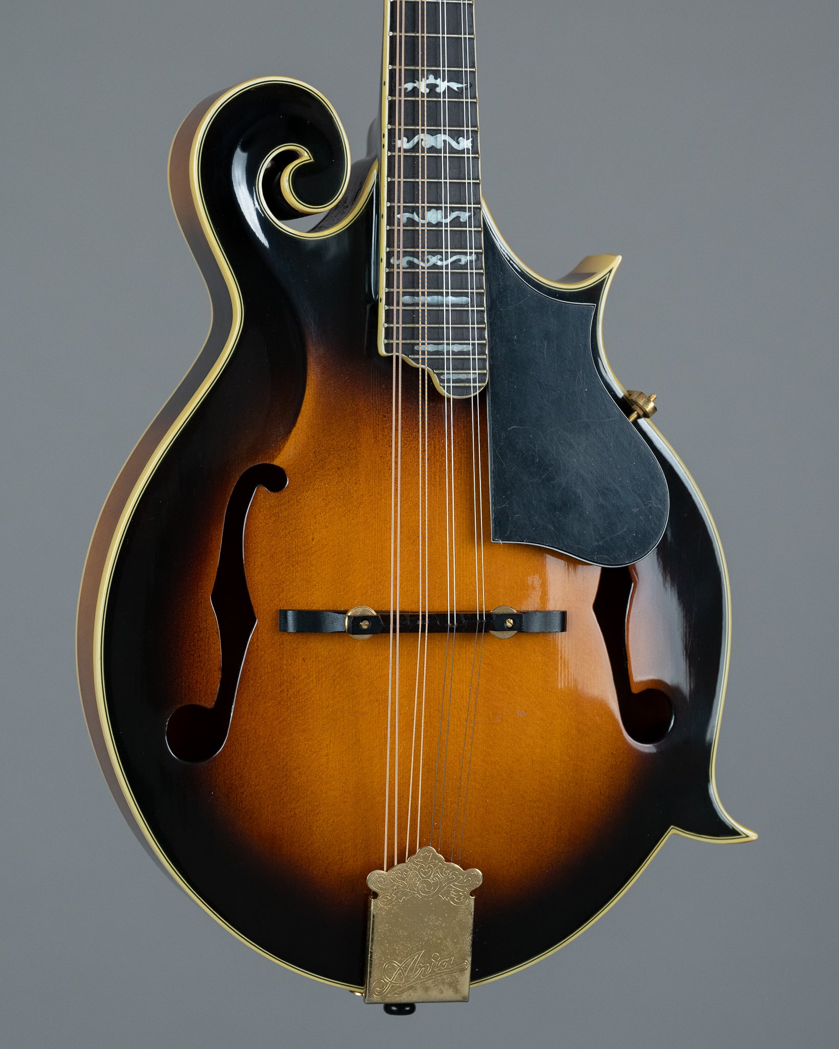 c1980s Aria AM-600 F-Style Mandolin (Korea, Tobacco Sunburst, OHSC)