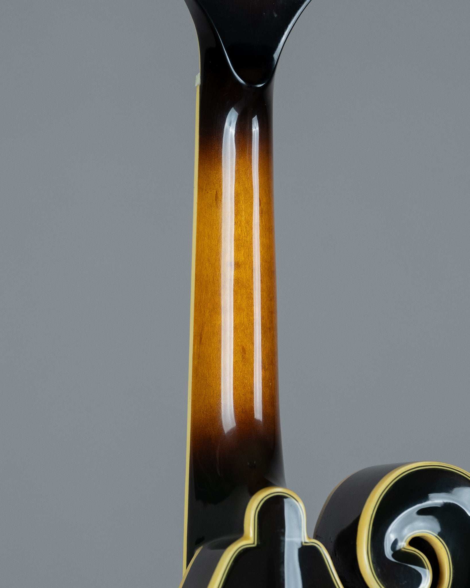 c1980s Aria AM-600 F-Style Mandolin (Korea, Tobacco Sunburst, OHSC)