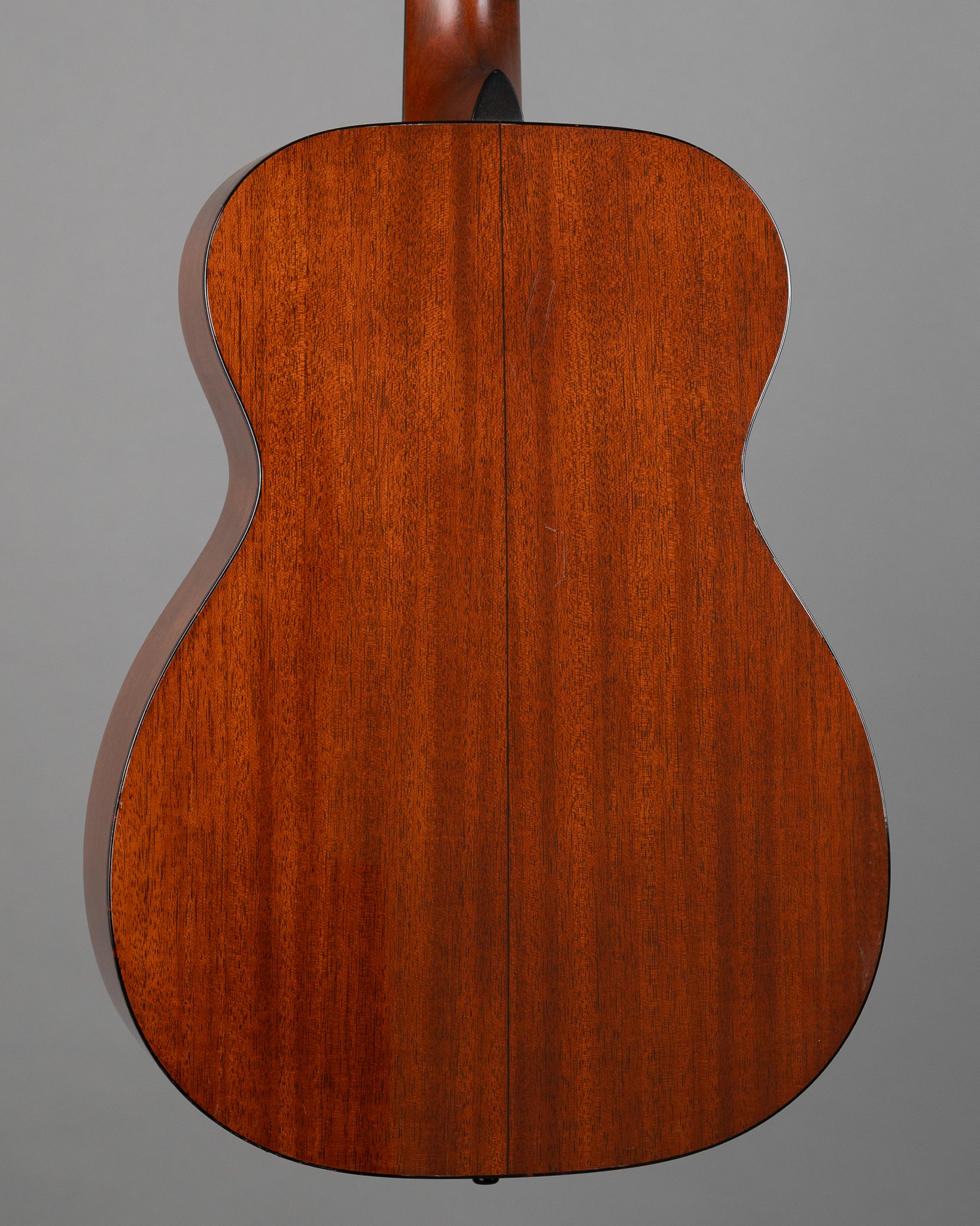 2005 Martin 00-18V (USA, Natural Gloss, OHSC)