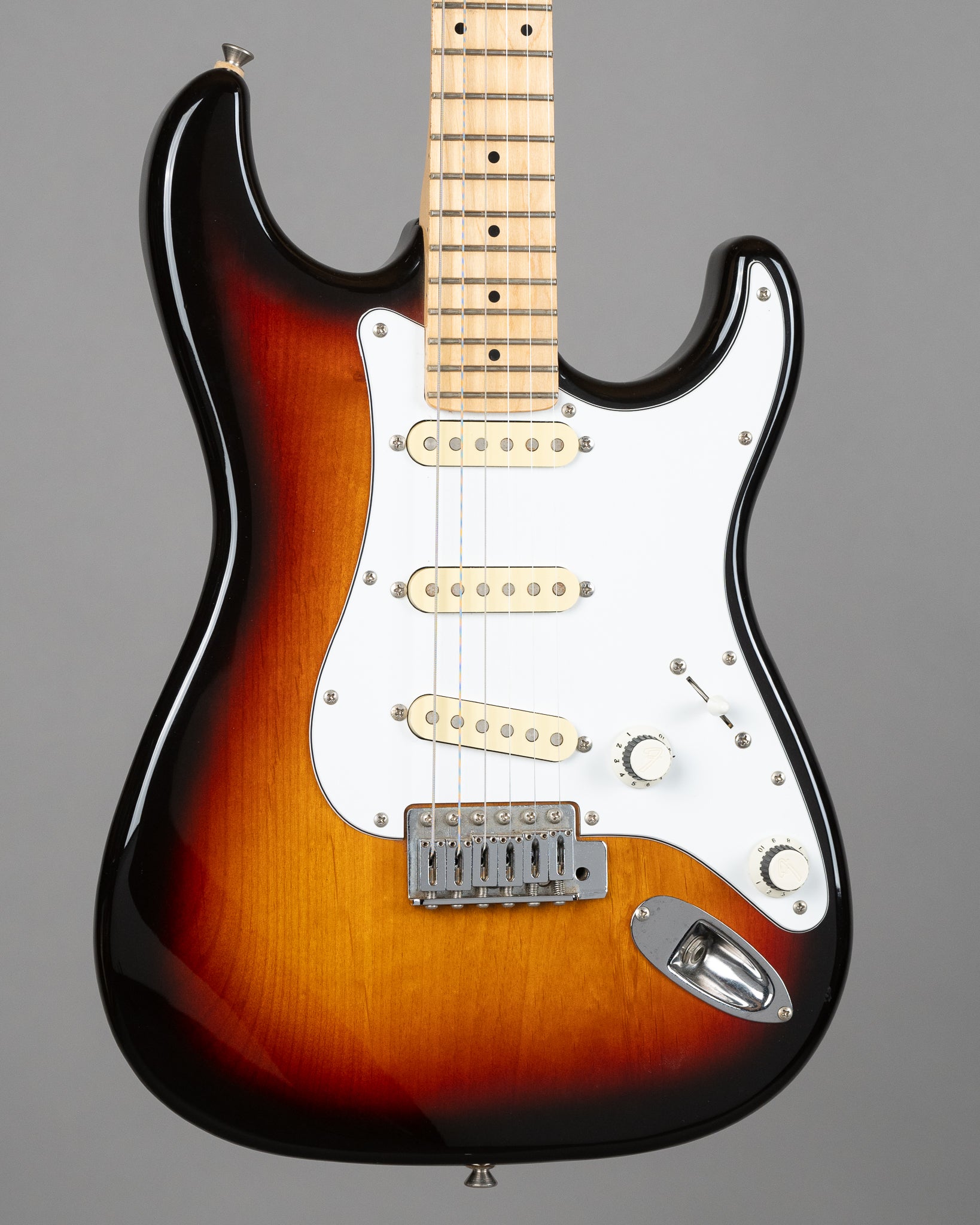 c1986 Fender Stratocaster STM-60M (Japan, Sunburst)