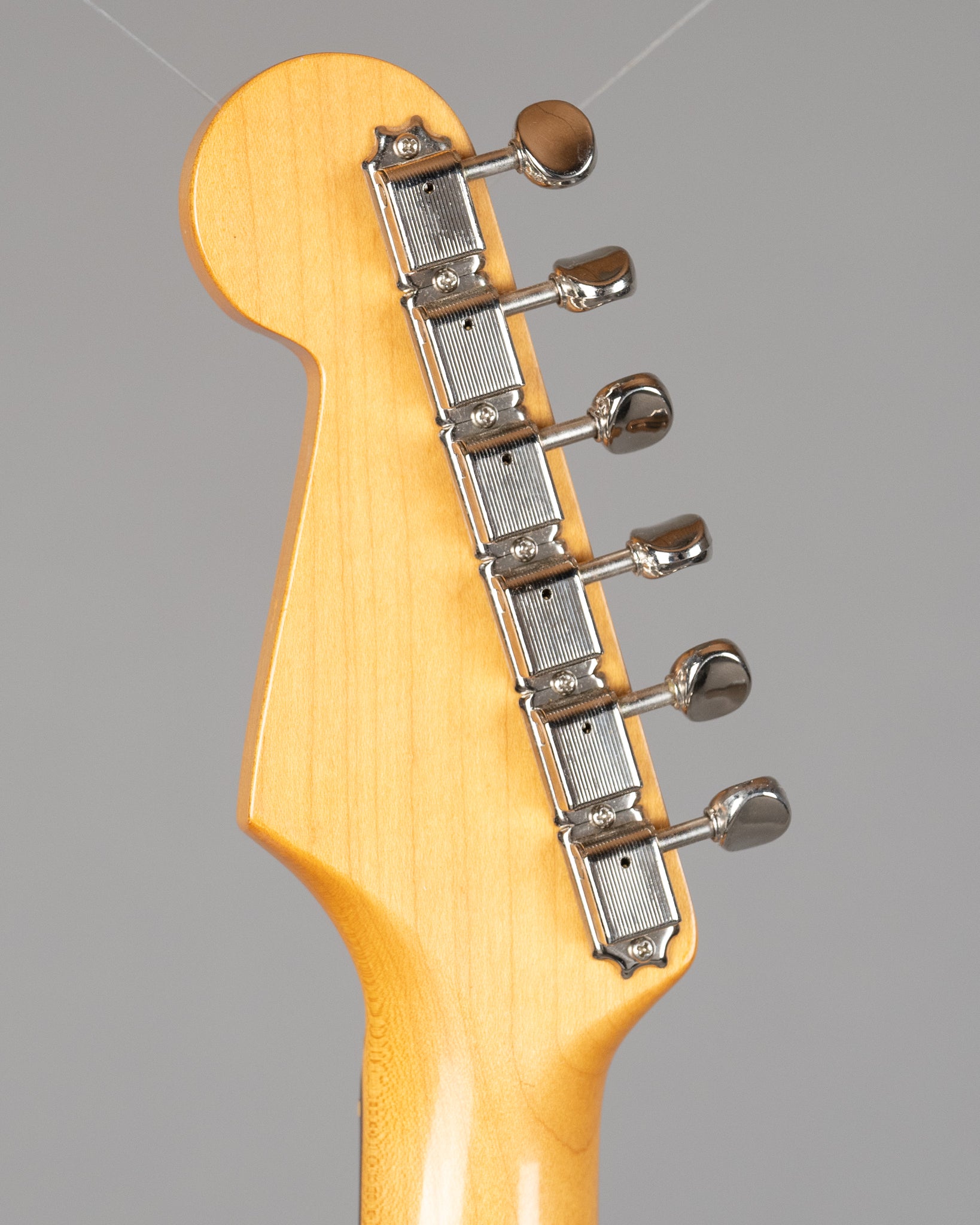 1995 Fender Stratocaster 62 Re-Issue (Japan, Sunburst)