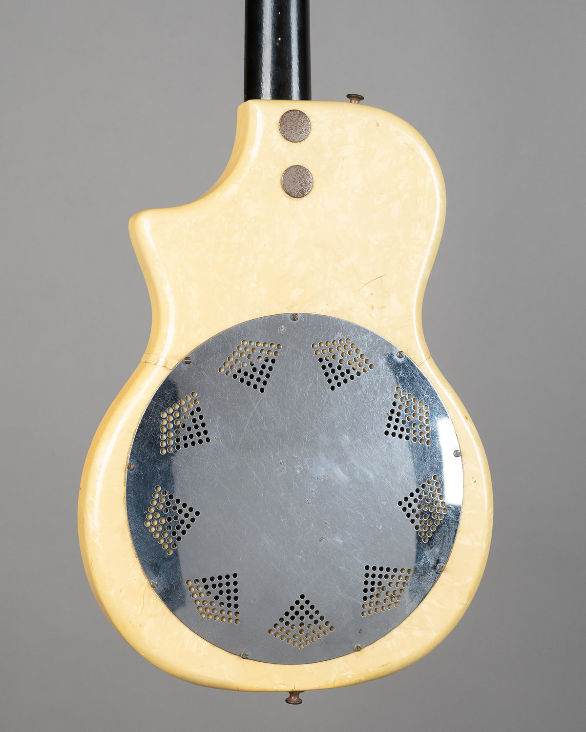 1957 National Resophonic Model 1133 (USA, White Pearloid, Gig Bag)
