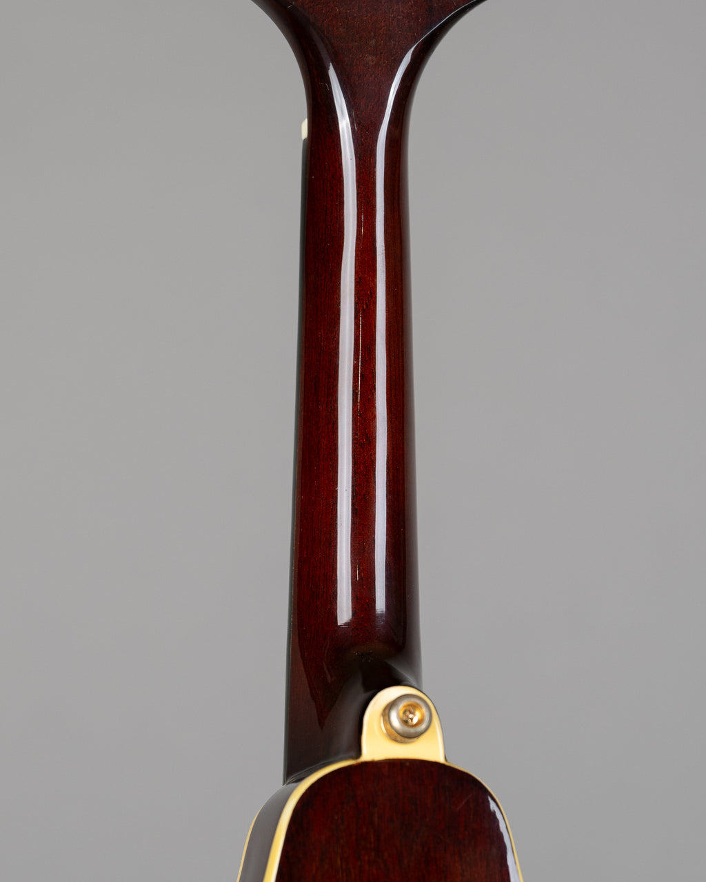 c2000s Aria Mandolin AM200E/BS (Korea, Sunburst, HSC)