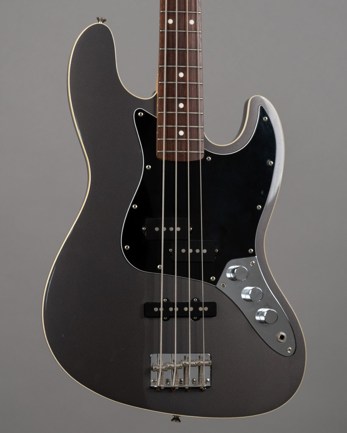 2004 Fender Aerodyne Jazz Bass (Japan, Dolphin Grey)