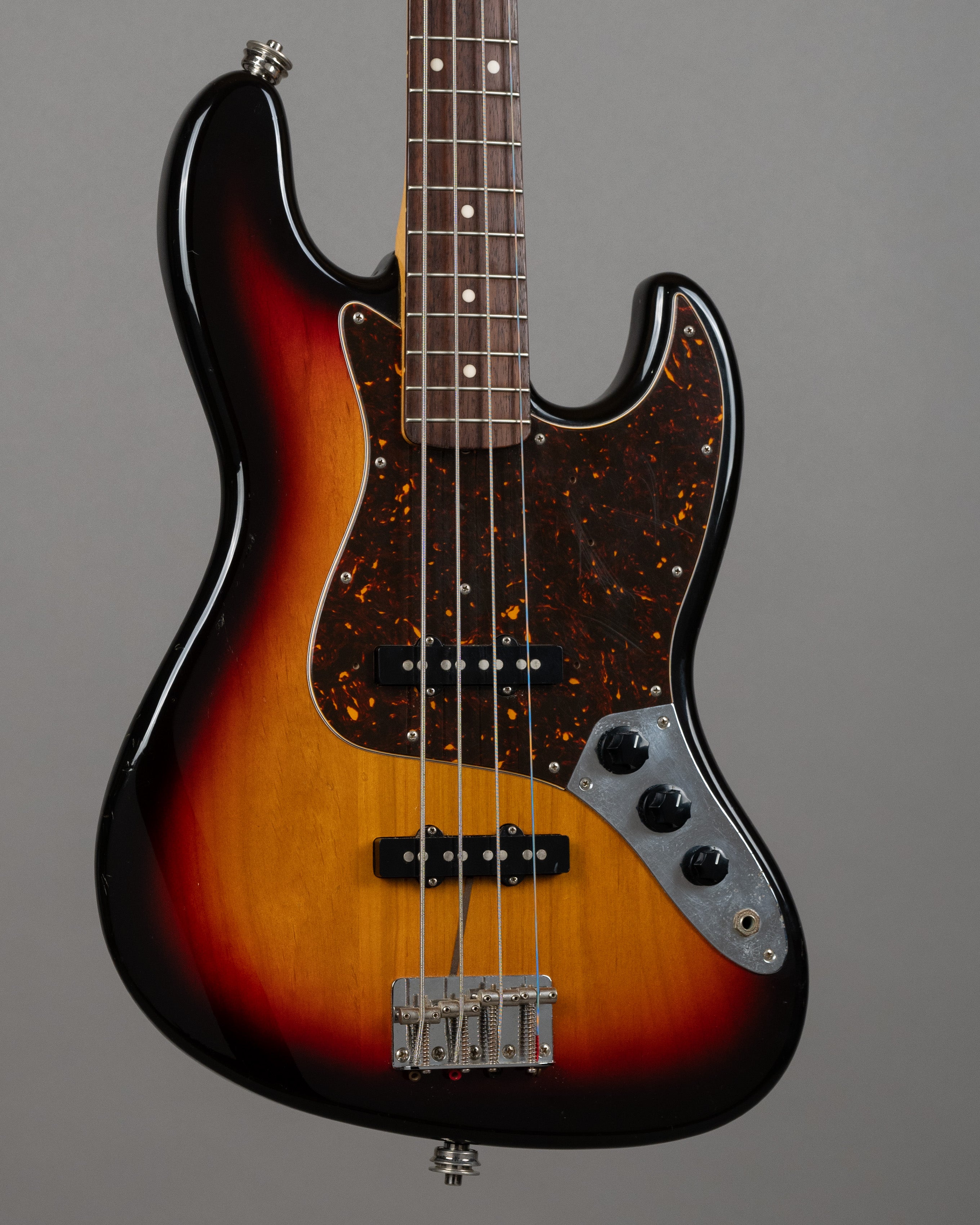 2004 Fender JB62 Jazz Bass (Japan, Sunburst) *