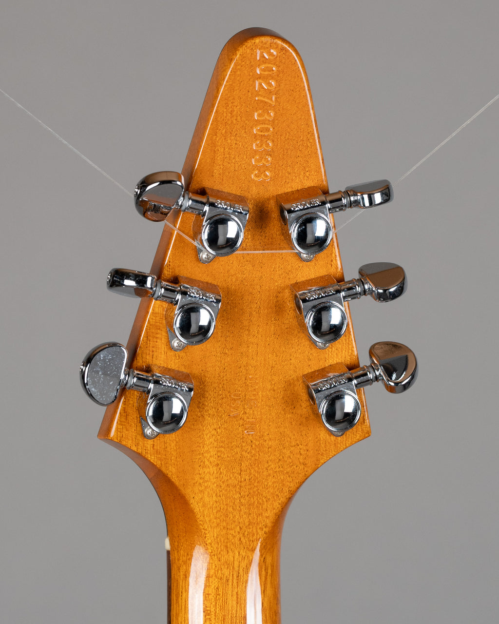 2023 Gibson ’70s Flying V (USA, Antique Natural, OHSC)