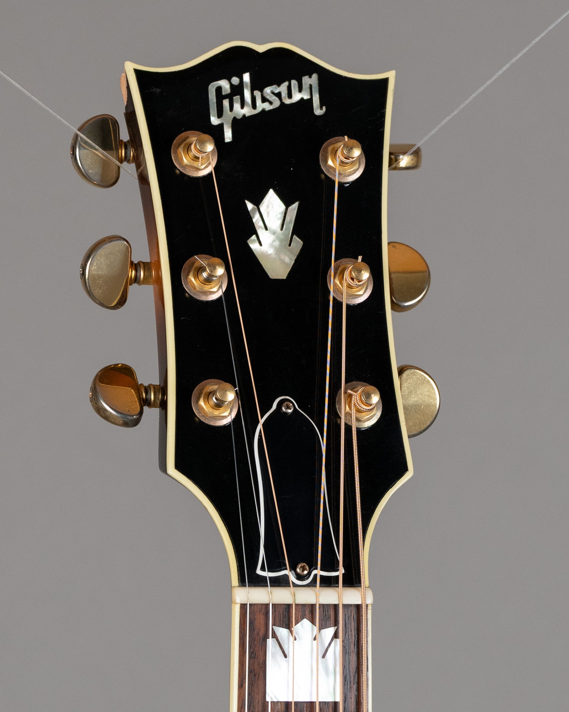 2012 Gibson SJ-200 Left Handed (USA, Sunburst, OHSC)