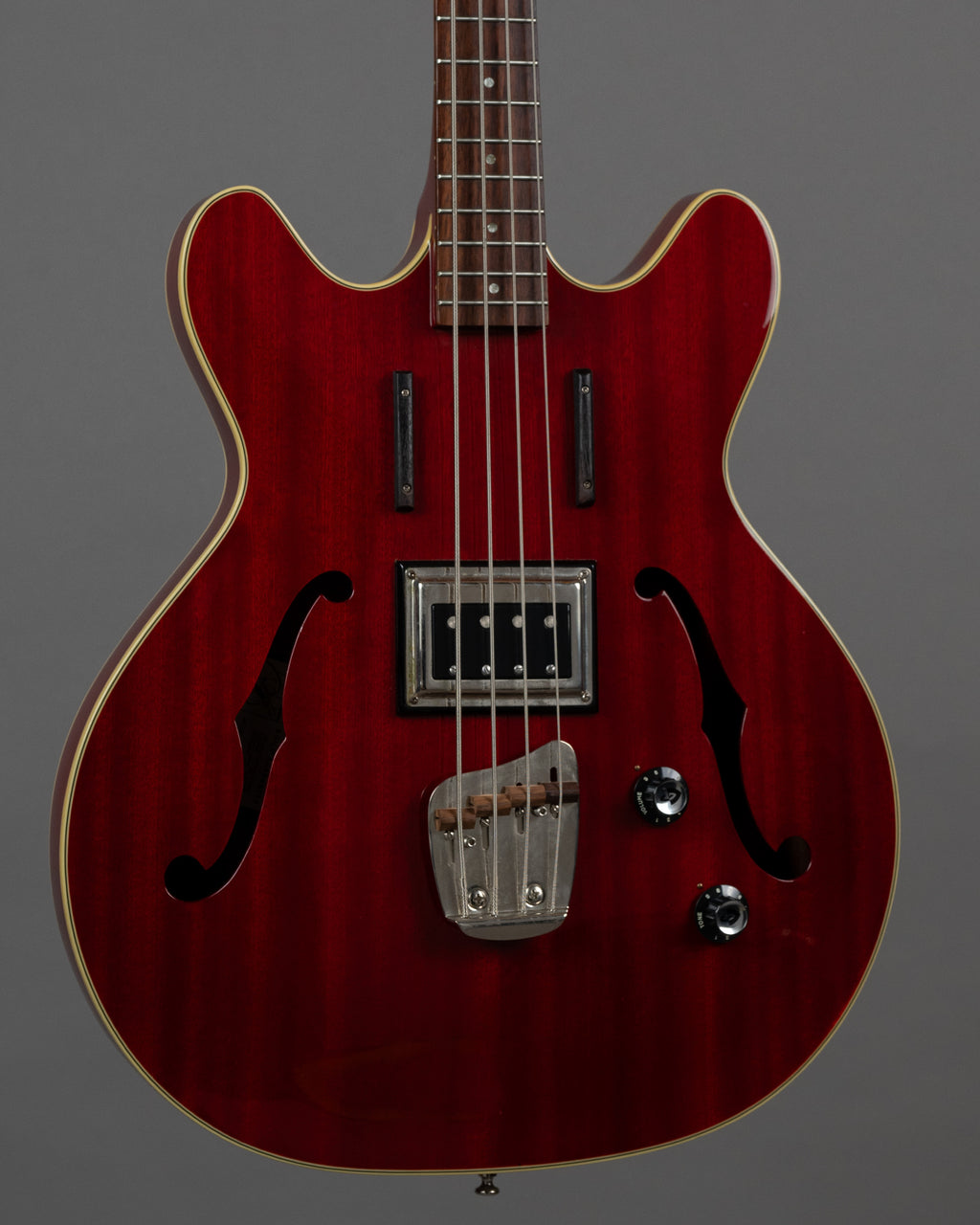 2013 Guild Starfire Bass (Korea, Cherry, OHSC)
