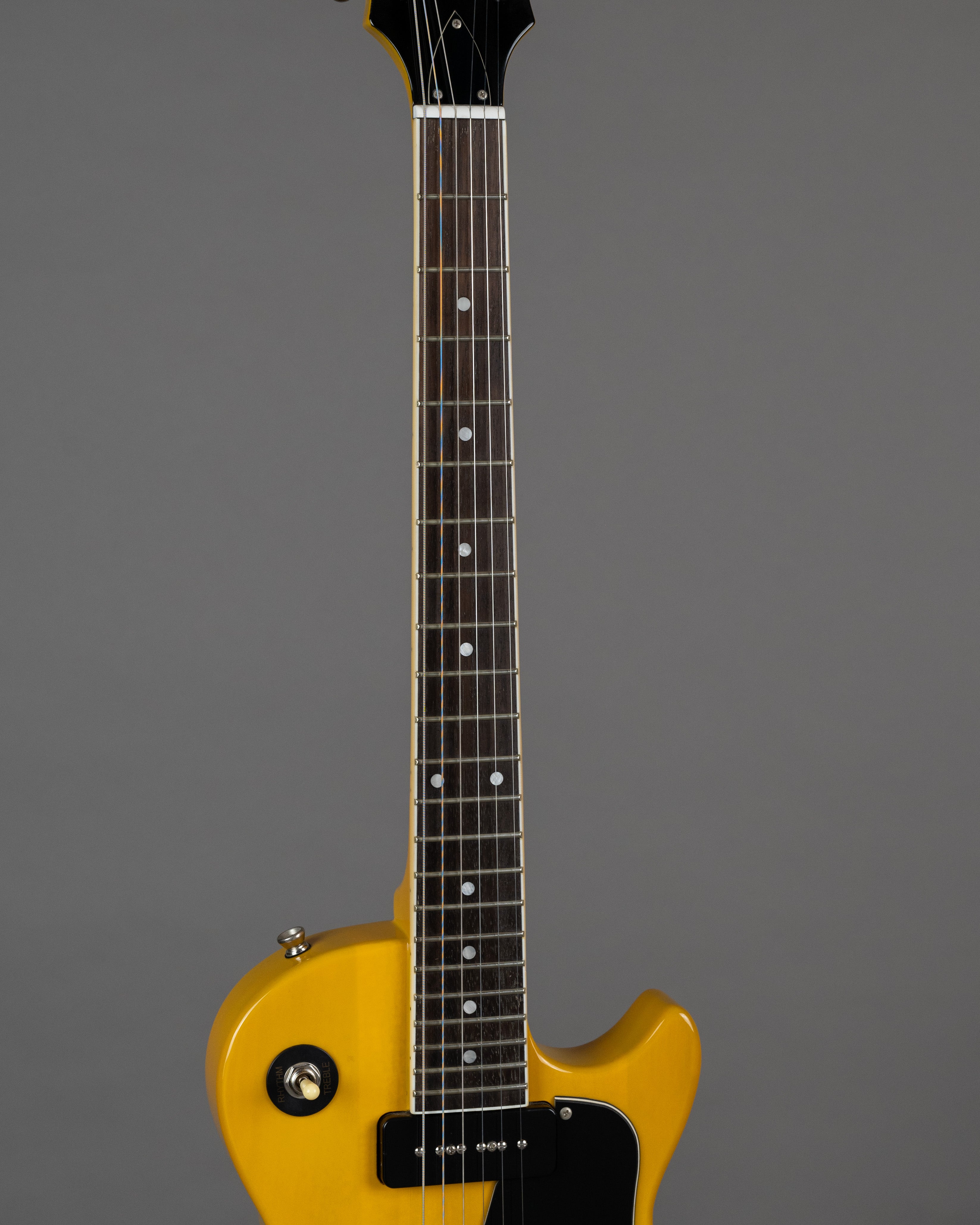 c2000s Blitz by Aria Pro II Leopard LP Special (China, TV Yellow)