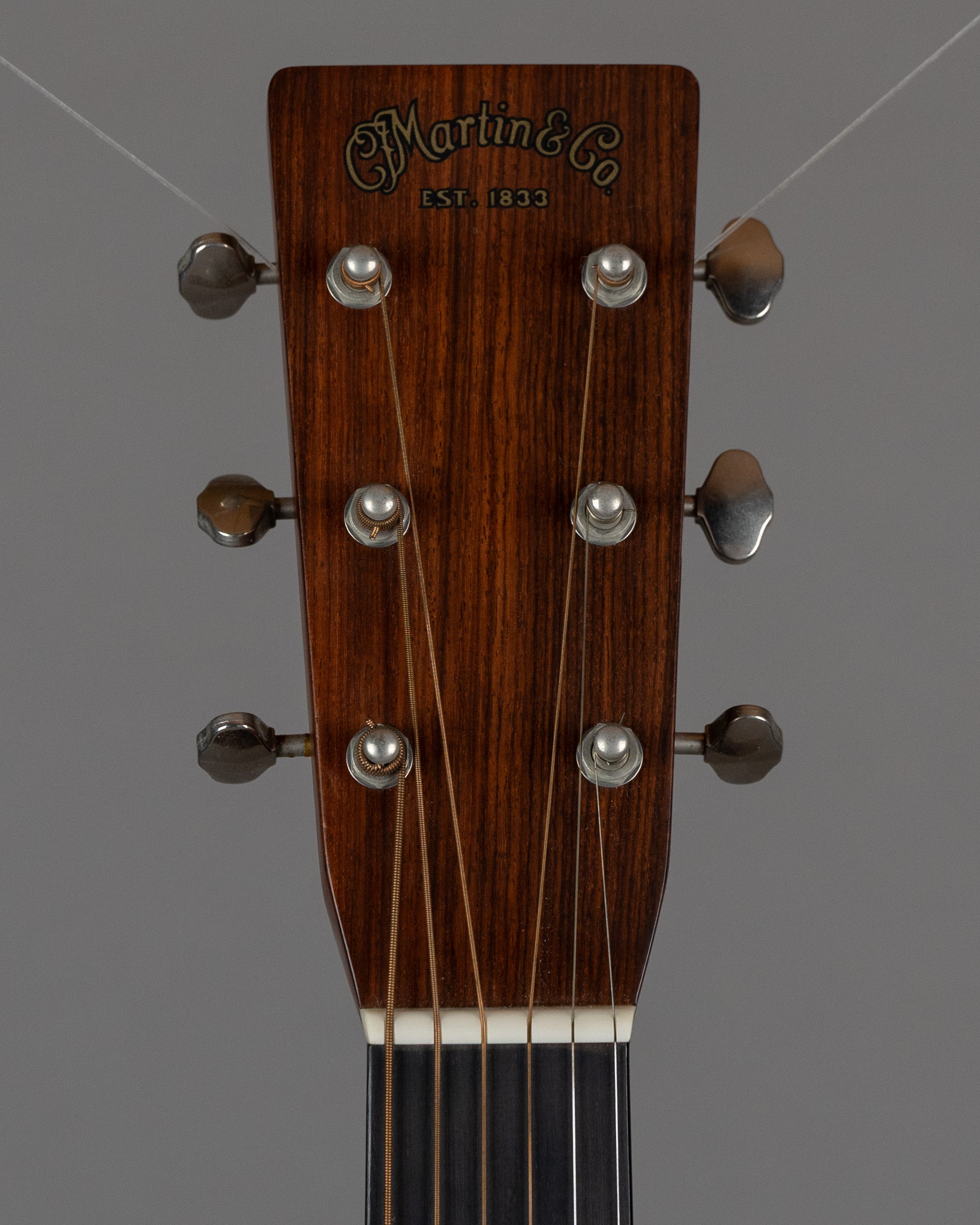 2004 Martin HD-28V (USA, Natural Gloss, OHSC)