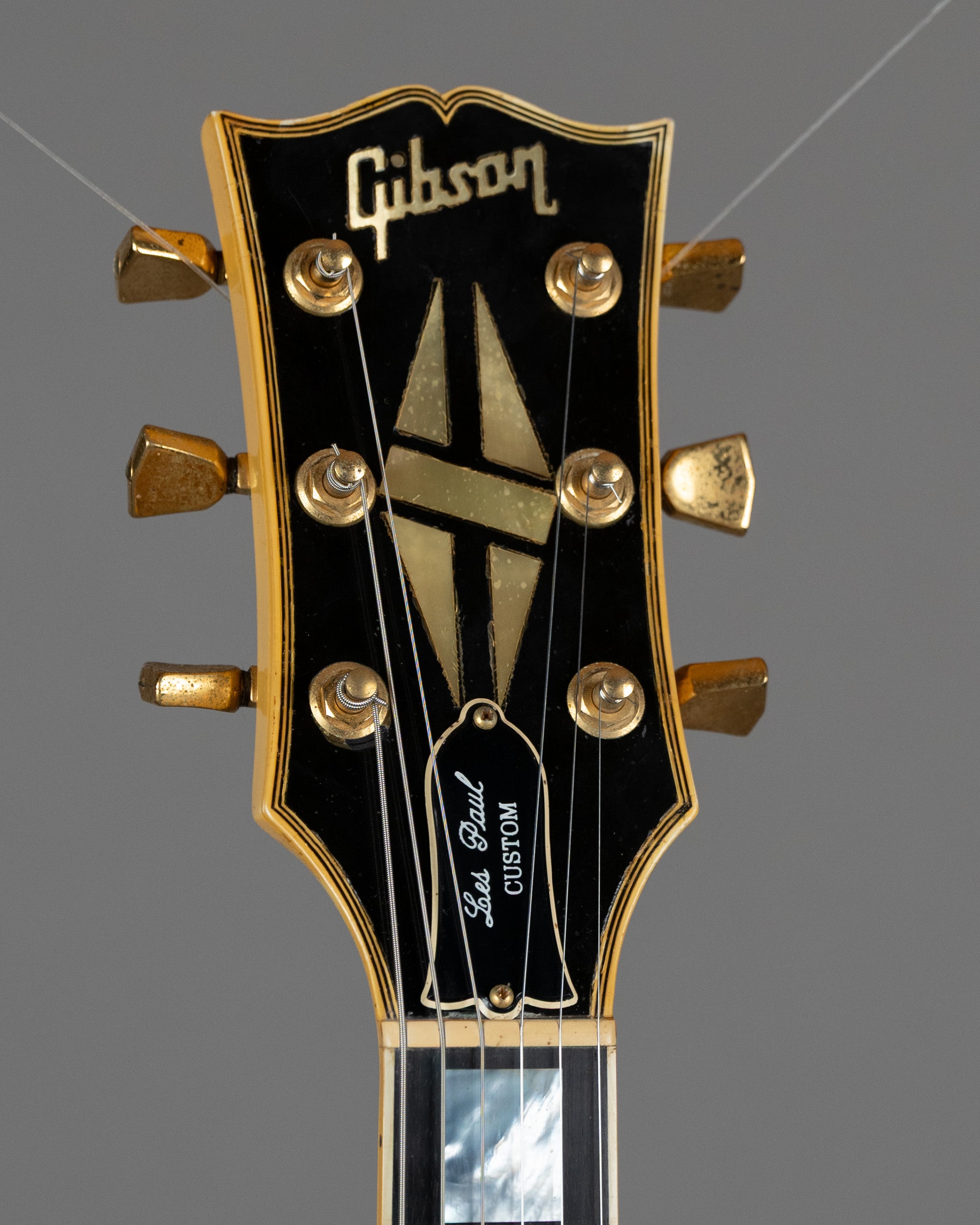 1990 Gibson Les Paul Custom 'Custom Shop Edition' (USA,  Antique Ivory, Gibson Chainsaw Case)