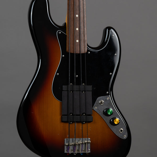 1994 Fender Jazz Bass JB62-FL Lined Fretless MOD (Japan, Bartolini Pic