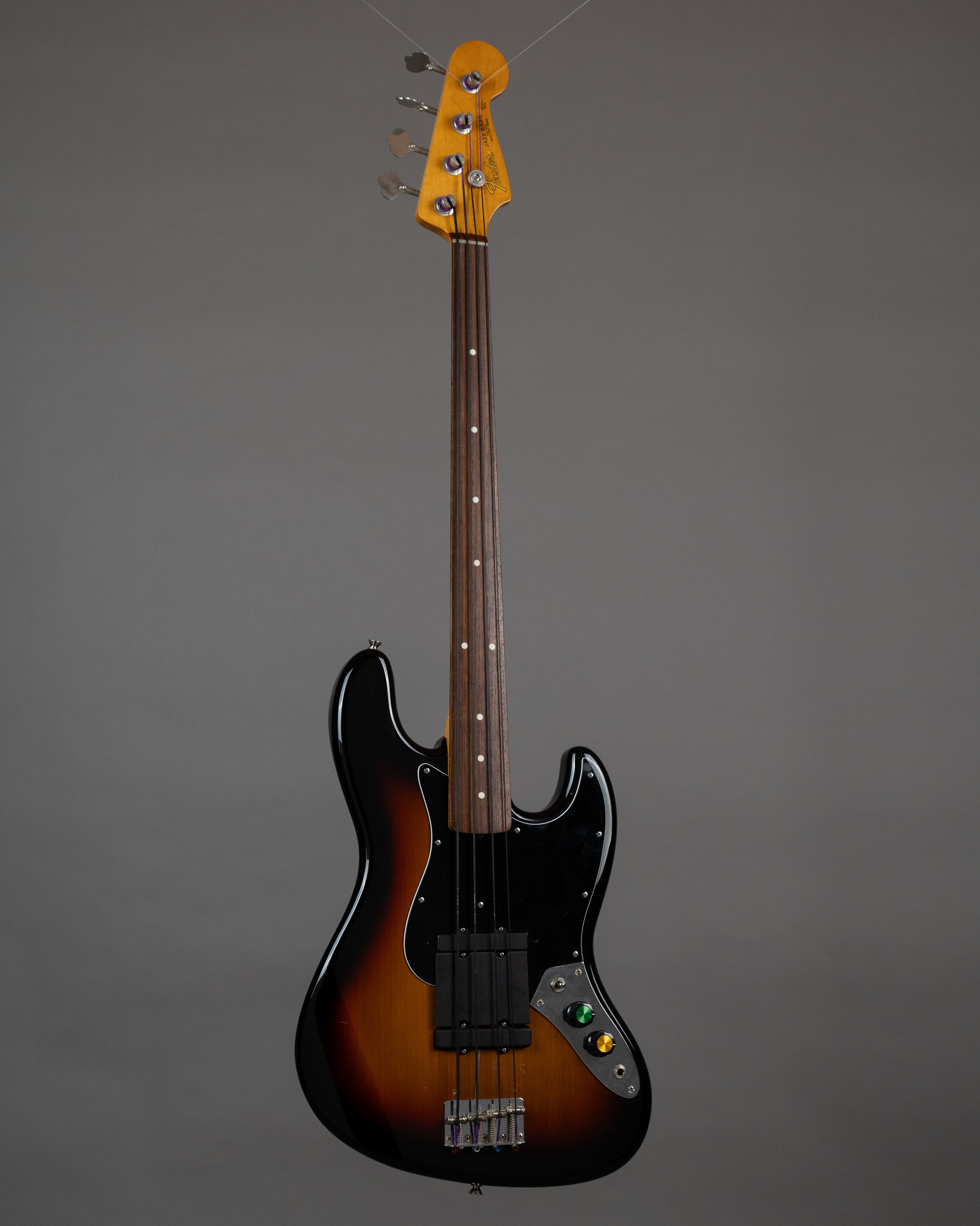 1994 Fender Jazz Bass JB62-FL Lined Fretless MOD (Japan, Bartolini Pic