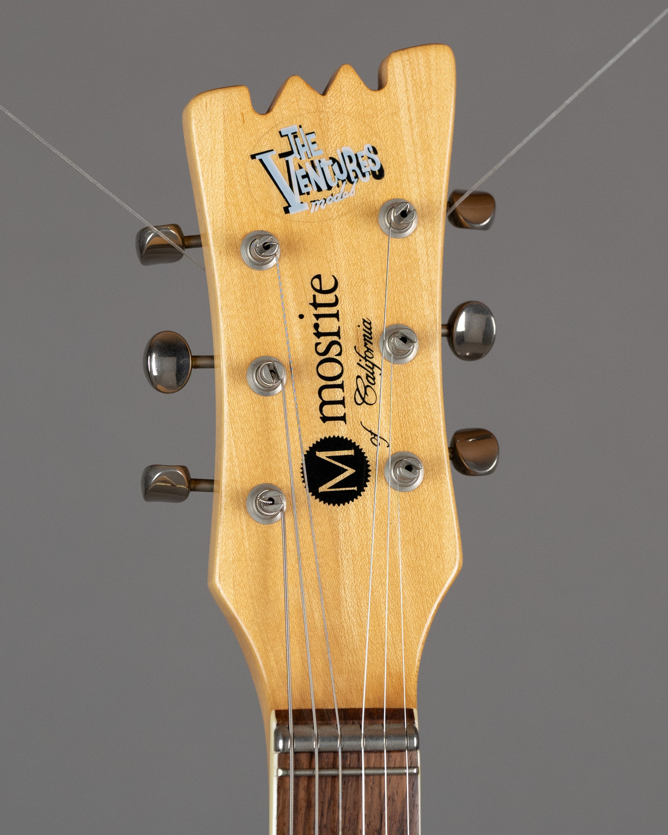 c2000s Mosrite Ventures (Japan, Aged White)