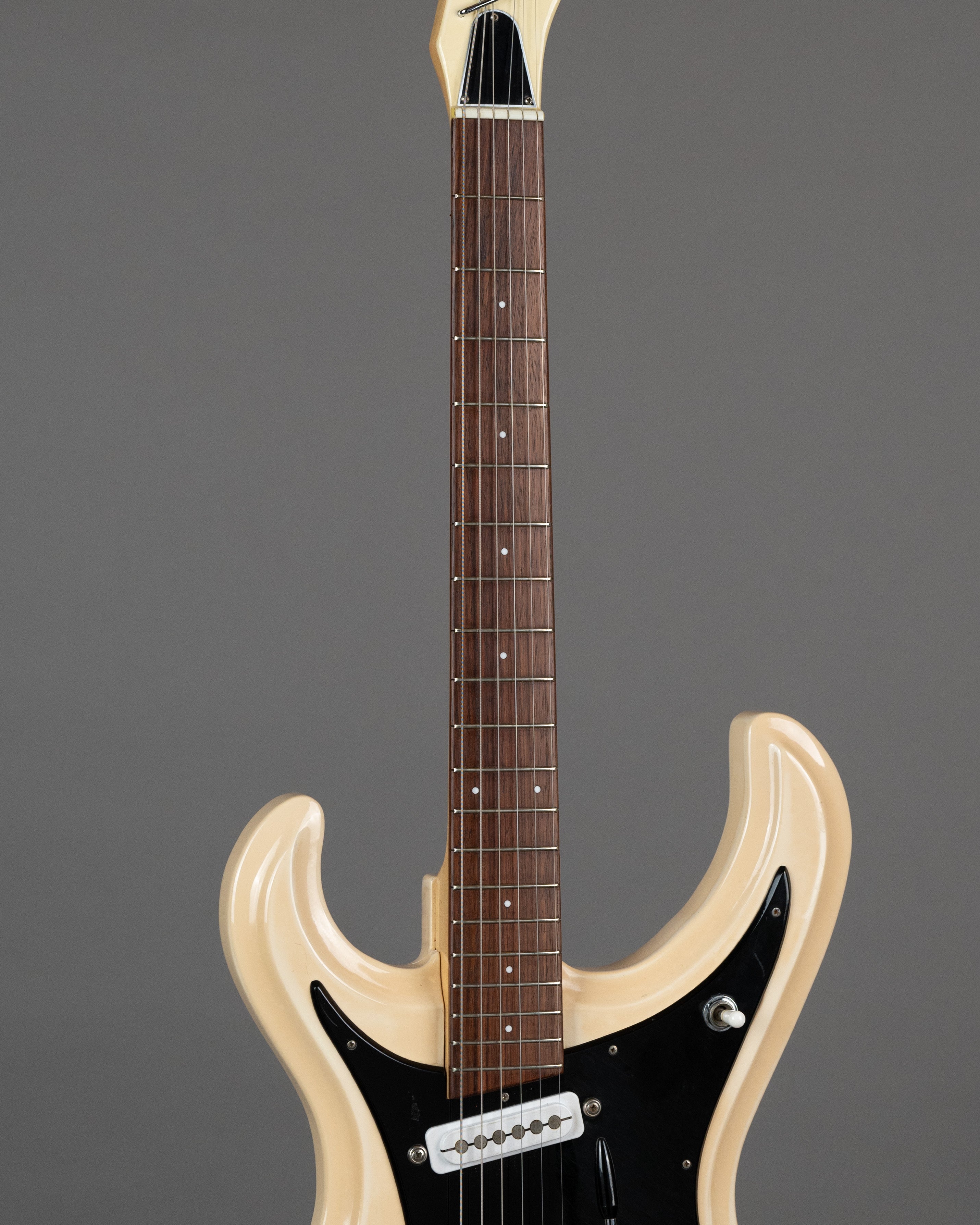 1967 Guyatone LG-150T (Japan, White) 1967 Guyatone LG-150T (Japan, White)