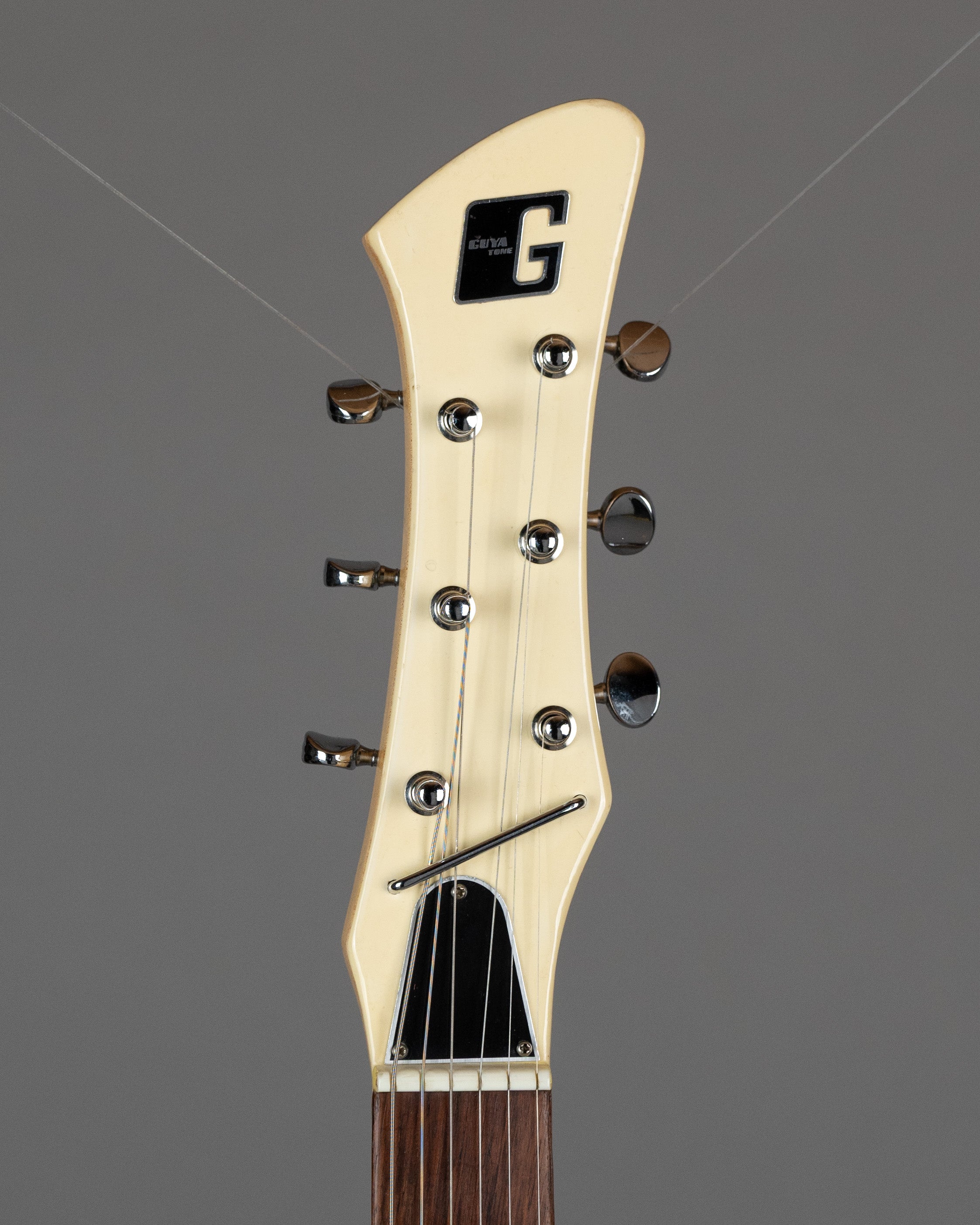 1967 Guyatone LG-150T (Japan, White)