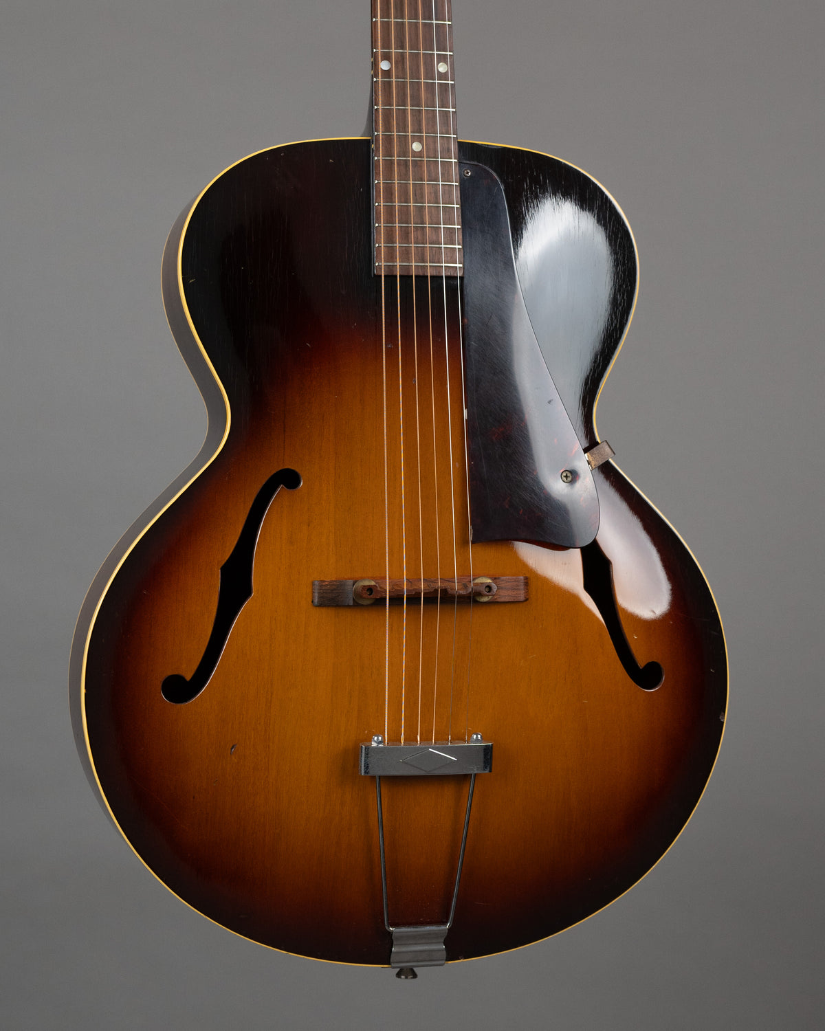 c1950 Gibson L-48 (USA, Sunburst, Pasteboard Case)