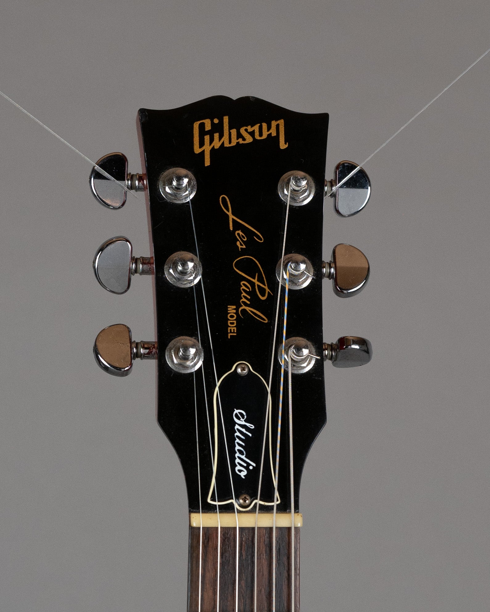 2011 Gibson Les Paul Studio (USA, Left Handed, Wine Red, Gibson Gig Bag)