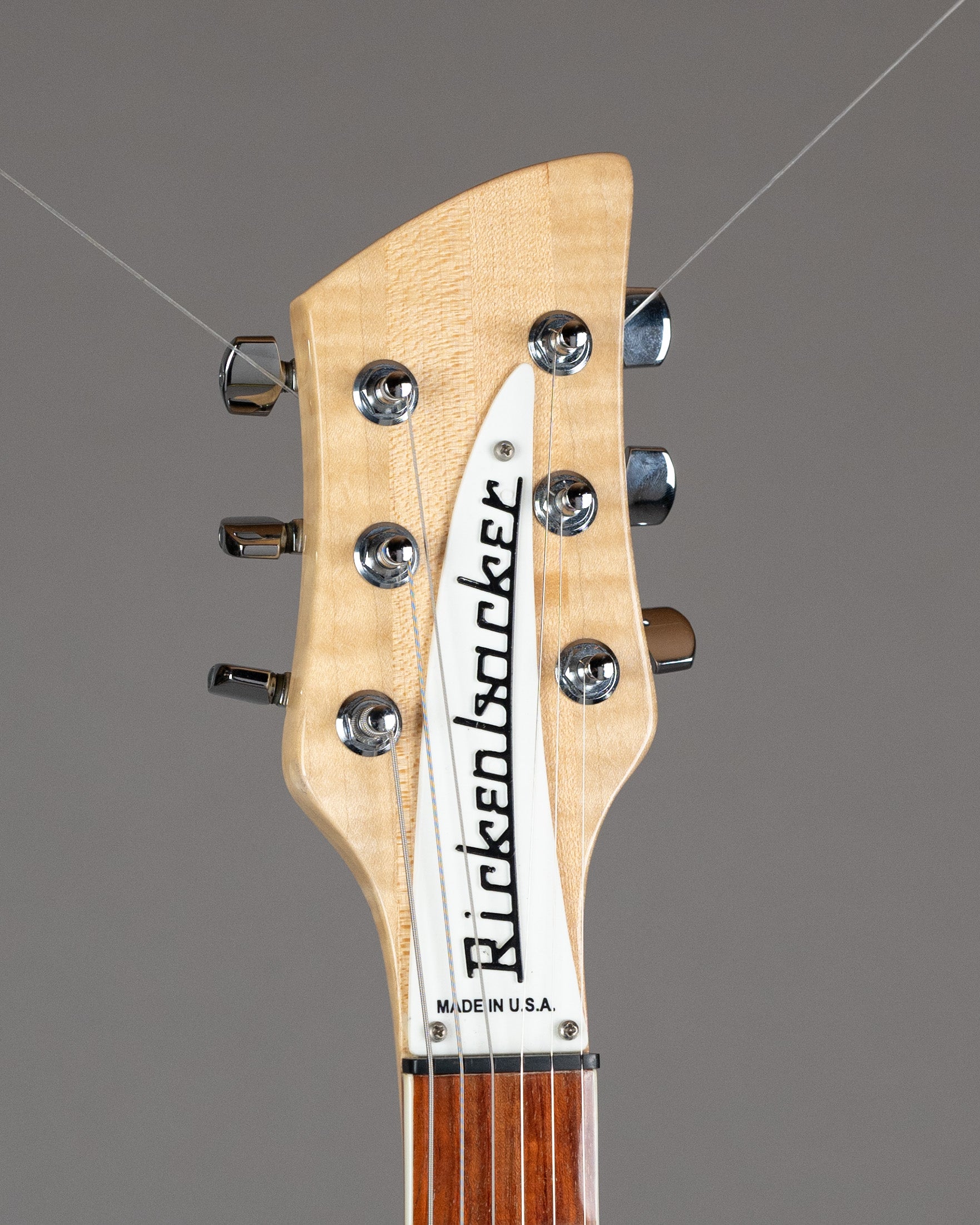 2010 Rickenbacker 620 (USA, Mapleglo, OHSC)