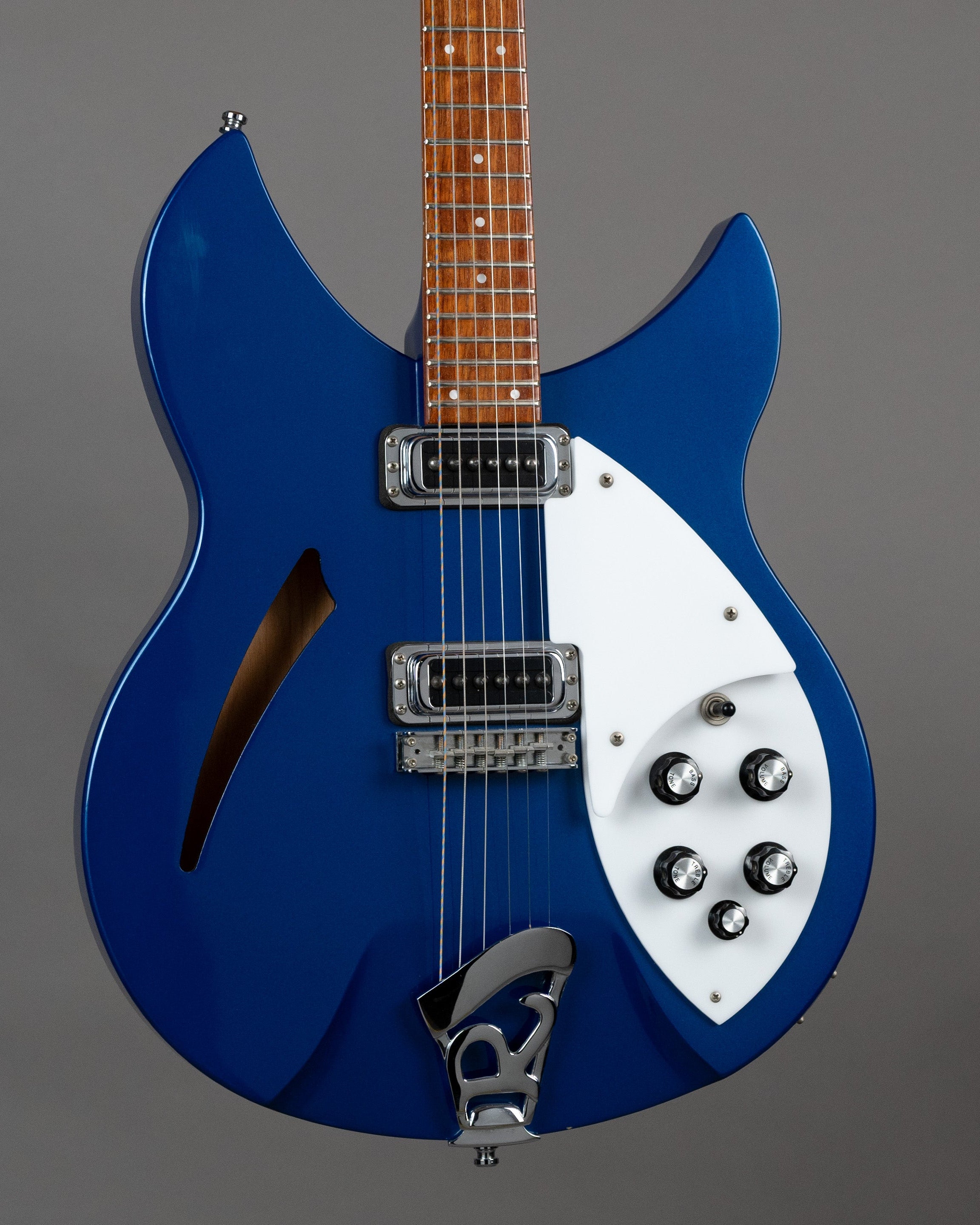 2002 Rickenbacker 330 (USA, Azureglo, OHSC)