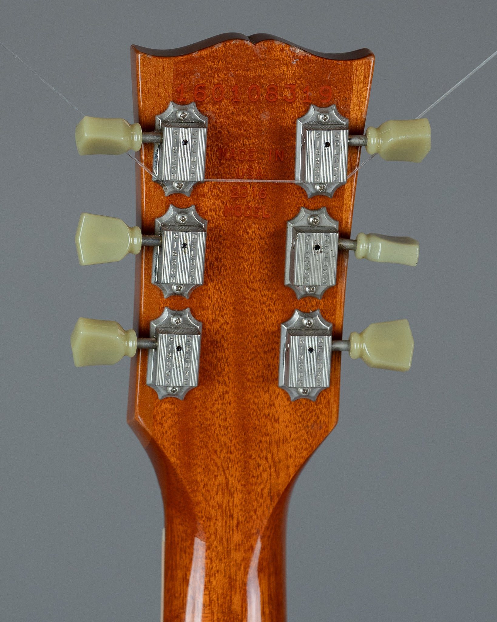 2016 Gibson Les Paul Classic (USA, Goldtop, OHSC)