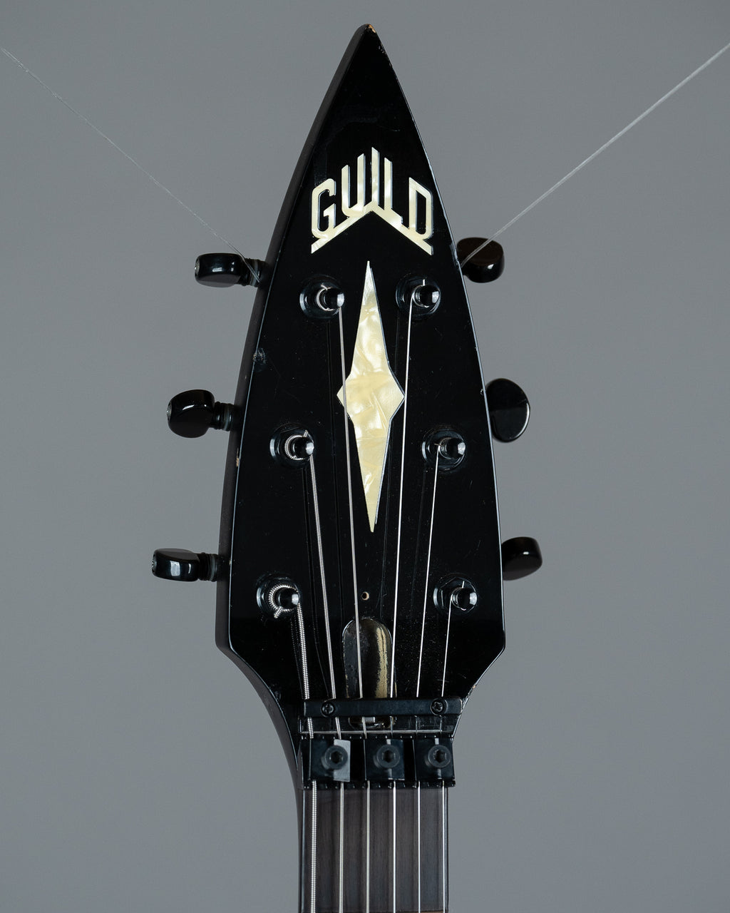 1984 Guild X-88 Flying Star Mick Mars/Motley Crue (USA, Black, OHSC)