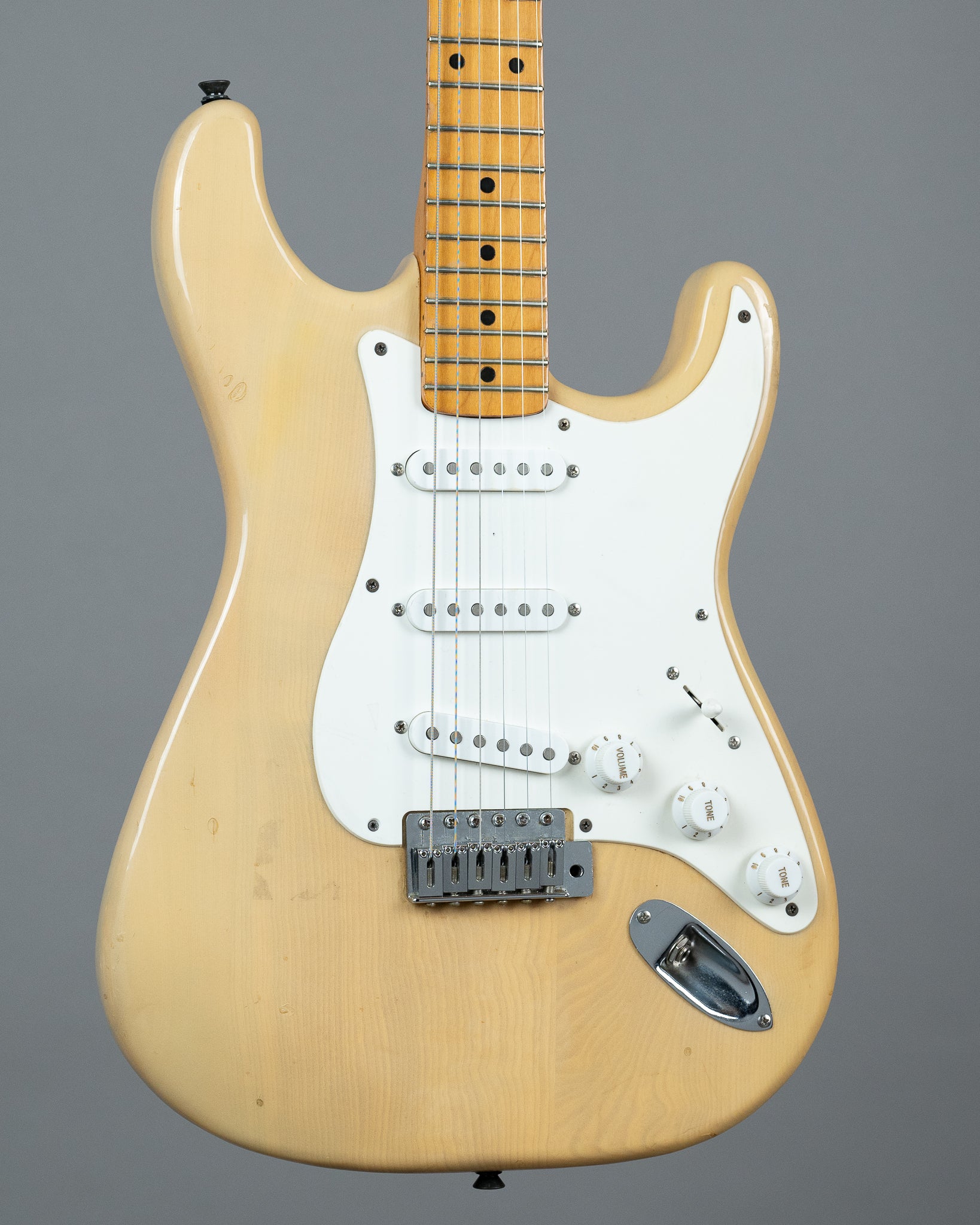 c1980 El Maya Artist Model Stratocaster (Japan, Blonde)