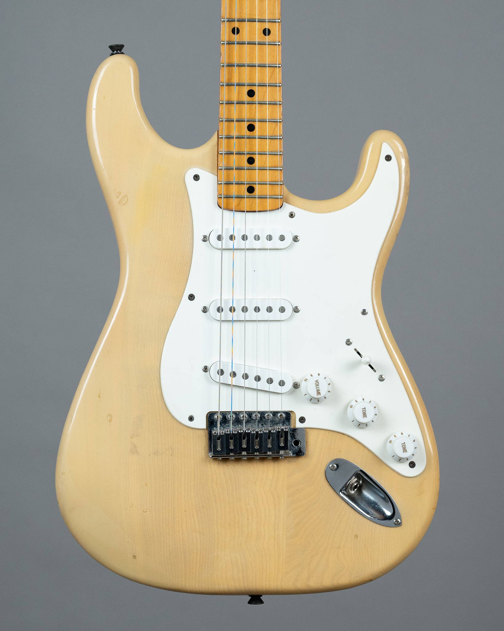 c1980 El Maya Artist Model Stratocaster (Japan, Blonde)