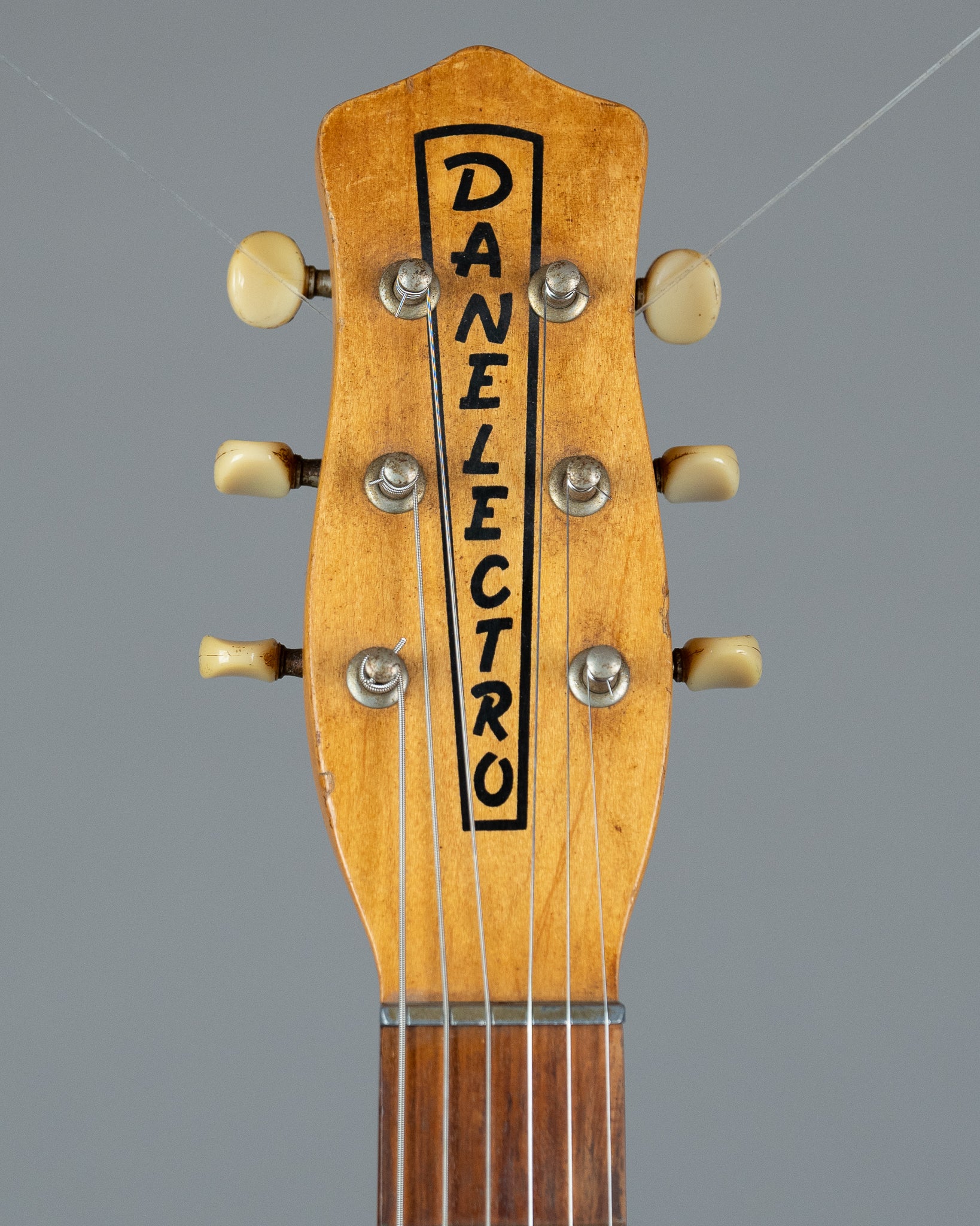 c1990s Danelectro Convertible (Korea, Seal Brown)