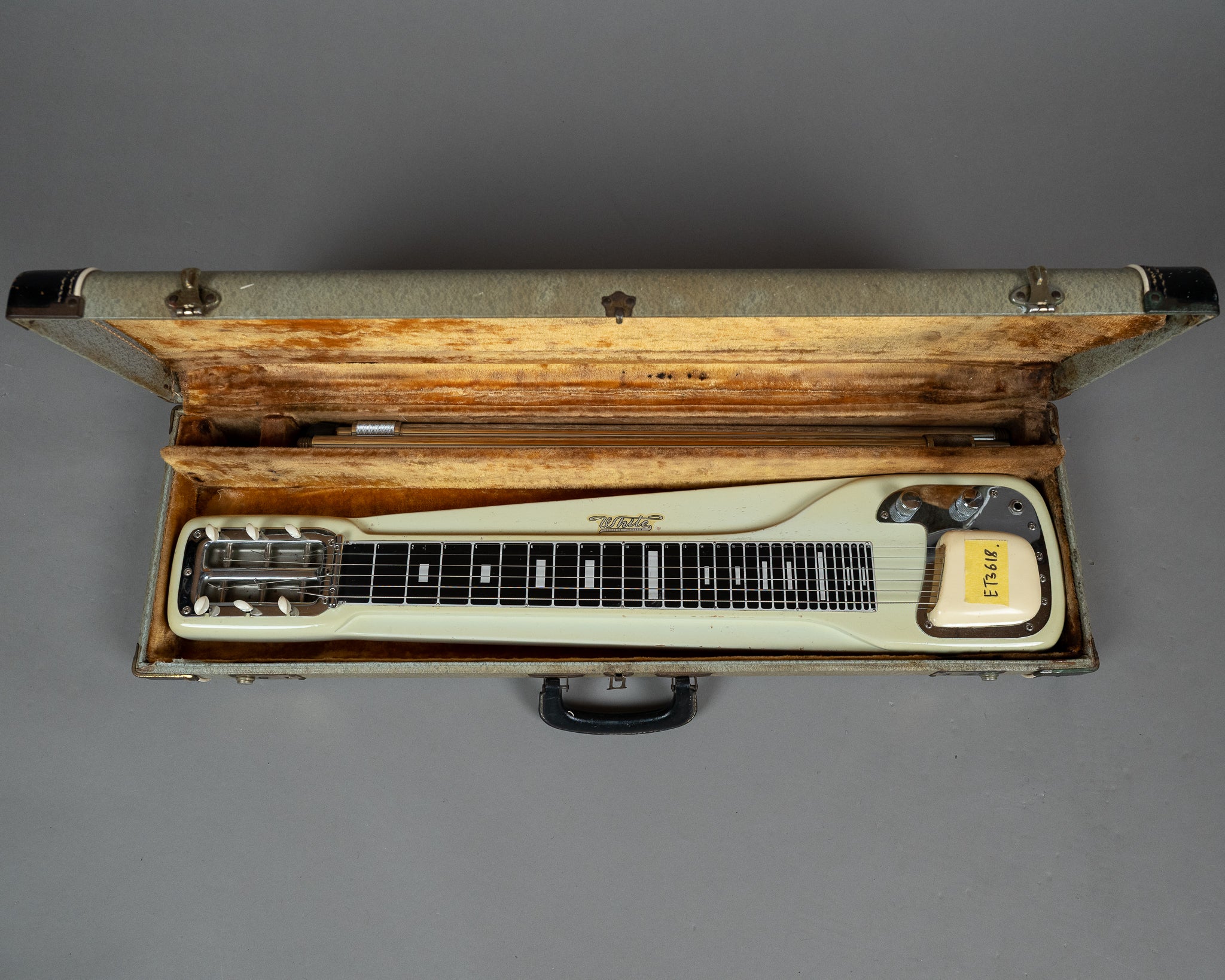 1960 Fender/White Studio Deluxe Lapsteel (USA, White, Legs, OHSC)
