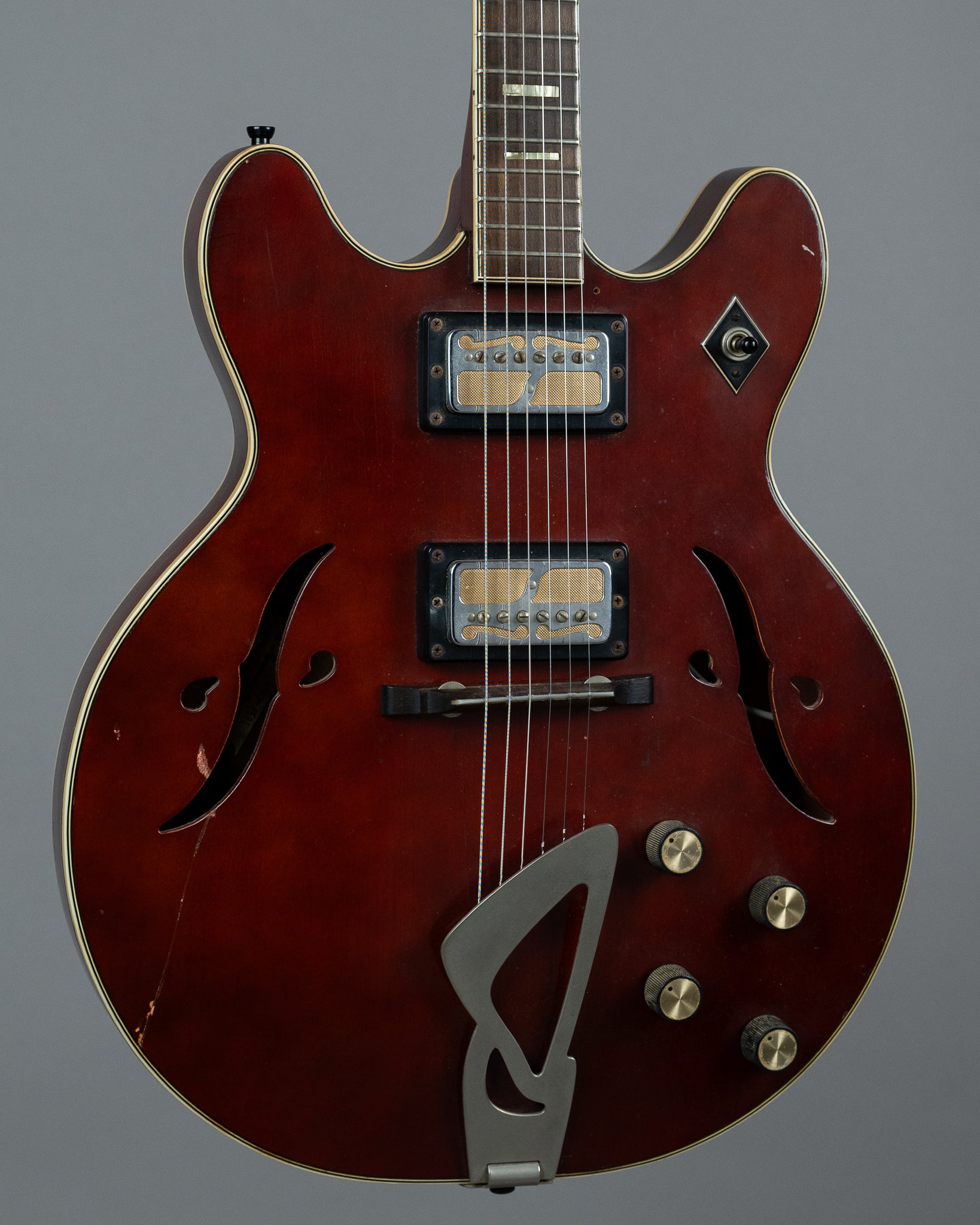 c1967 Harmony H-72 (USA, Cherry, HSC)