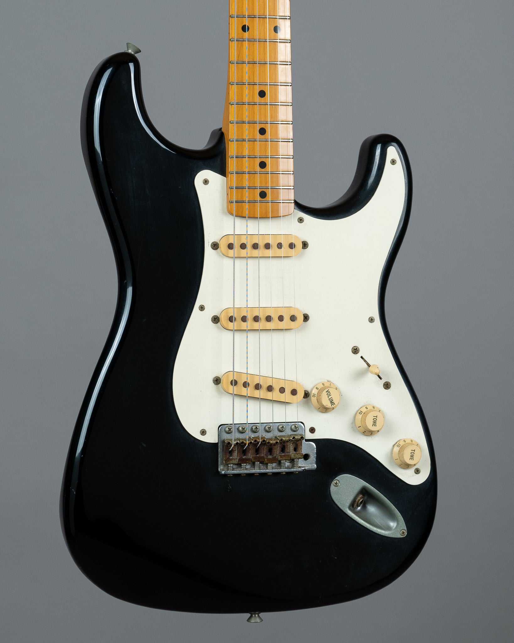 1986 Fender ST-54 Stratocaster (Japan, Black)