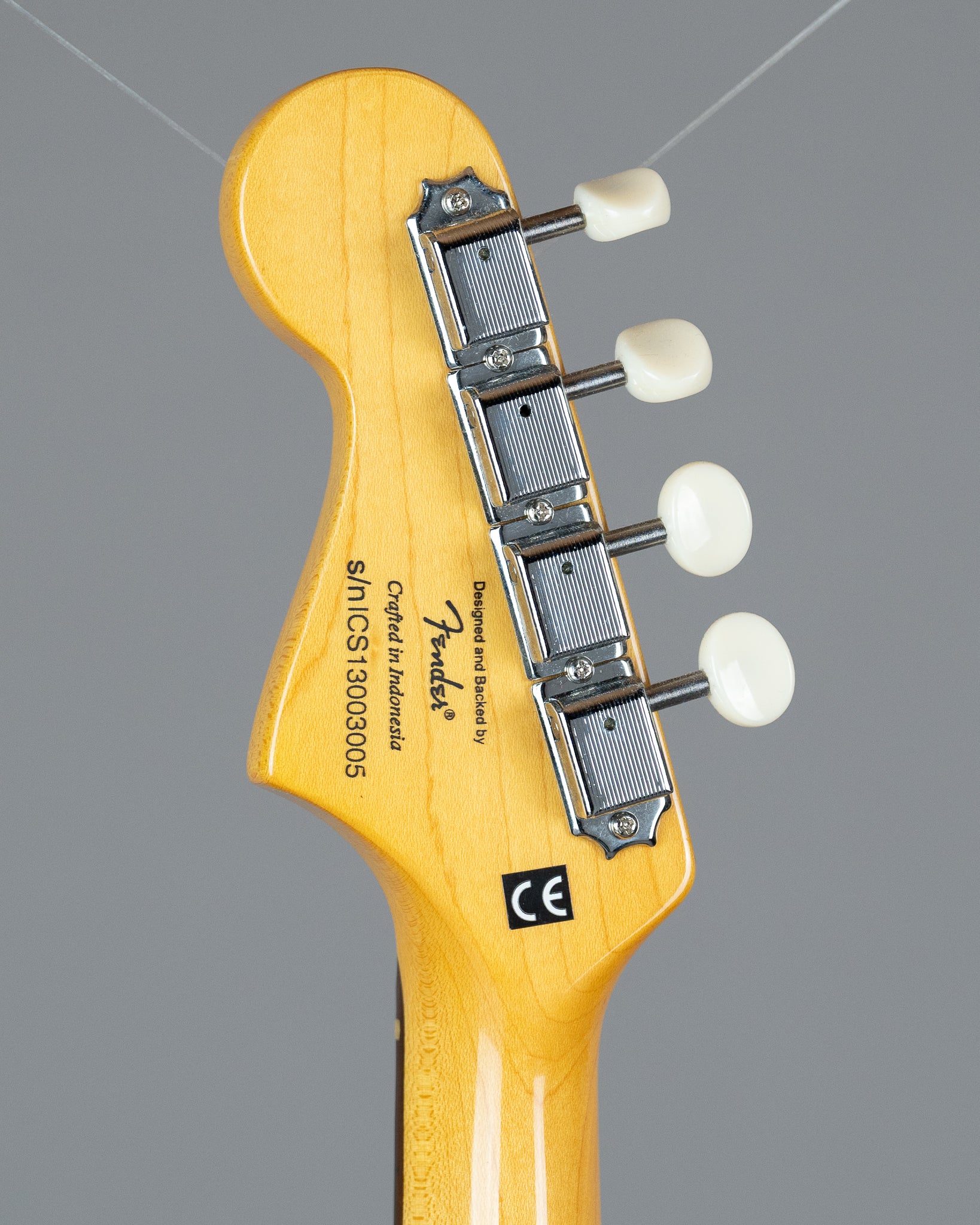 c2013 Fender Mando-Strat (Indonesia, Sunburst, HSC)
