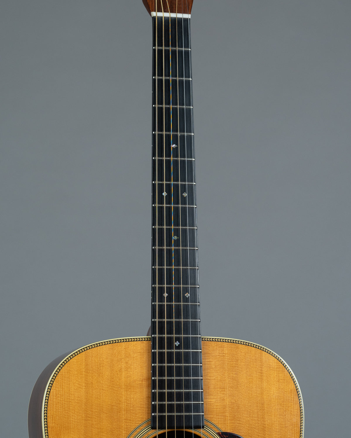2004 Martin HD-28V (USA, Natural, Martin Case)