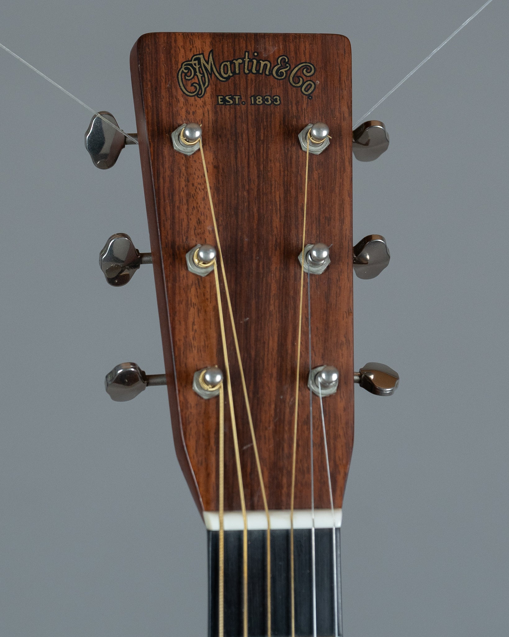 2004 Martin HD-28V (USA, Natural, Martin Case)