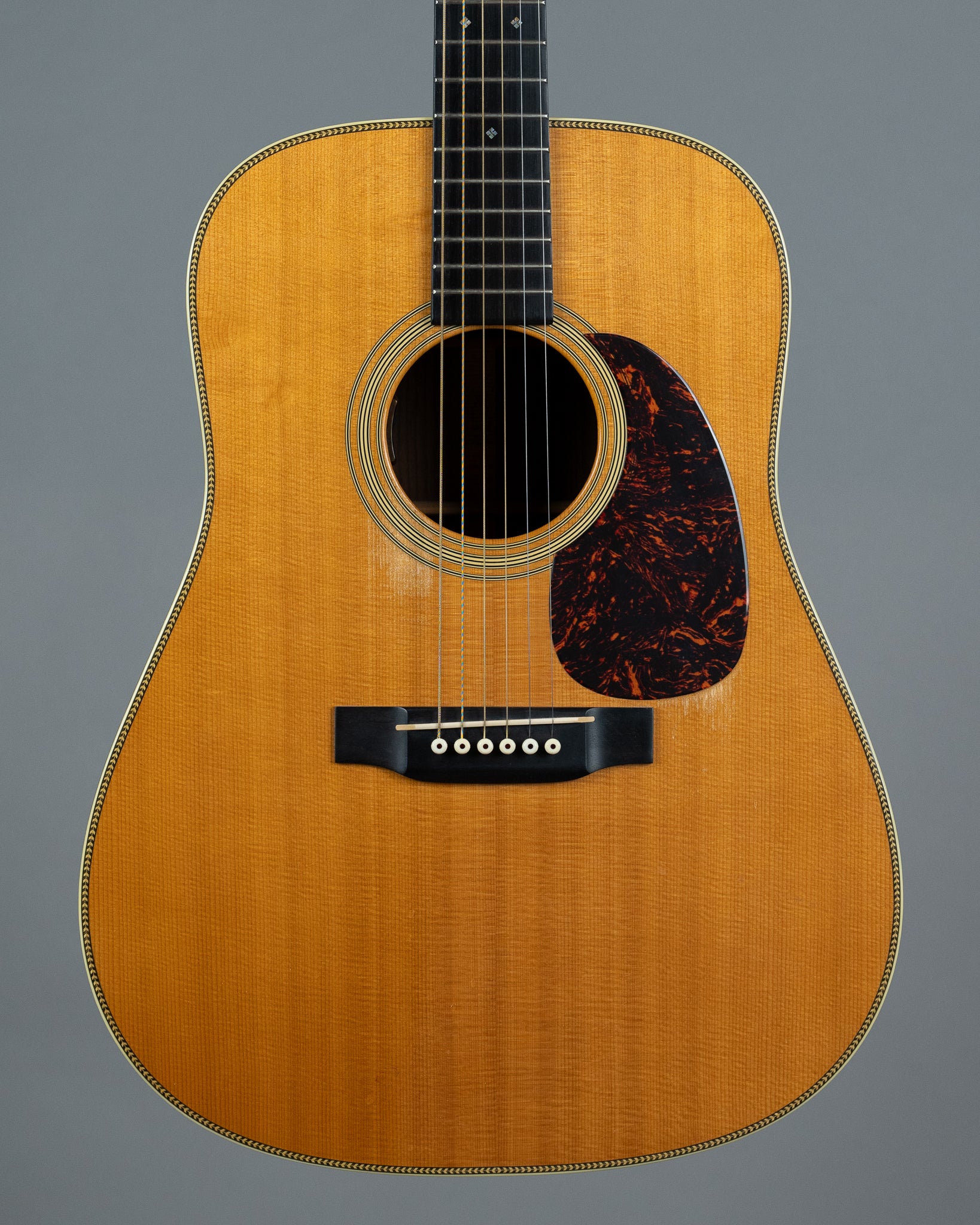 2004 Martin HD-28V (USA, Natural, Martin Case)