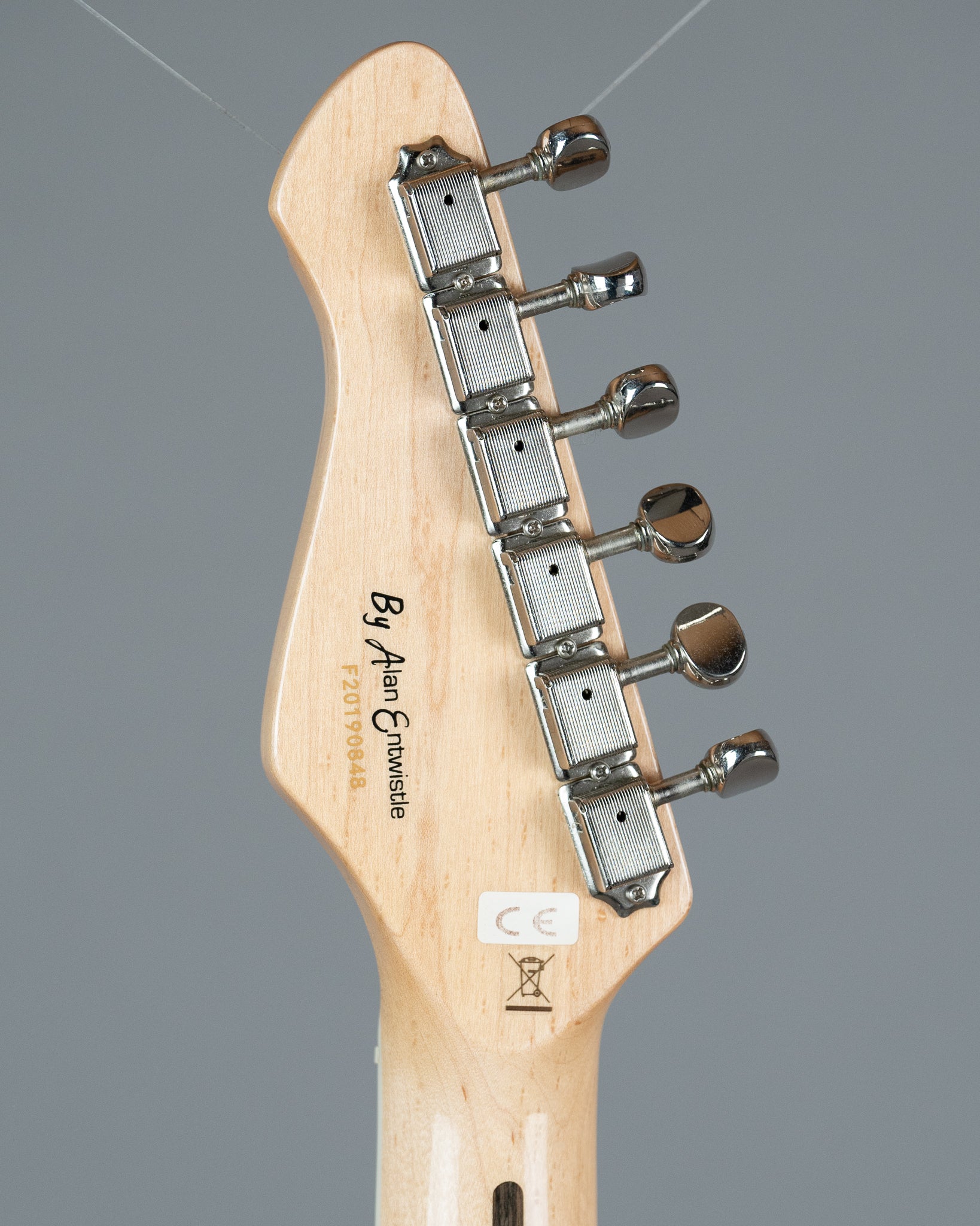 2020 Revelation RJT60 TL (China, Sunburst)