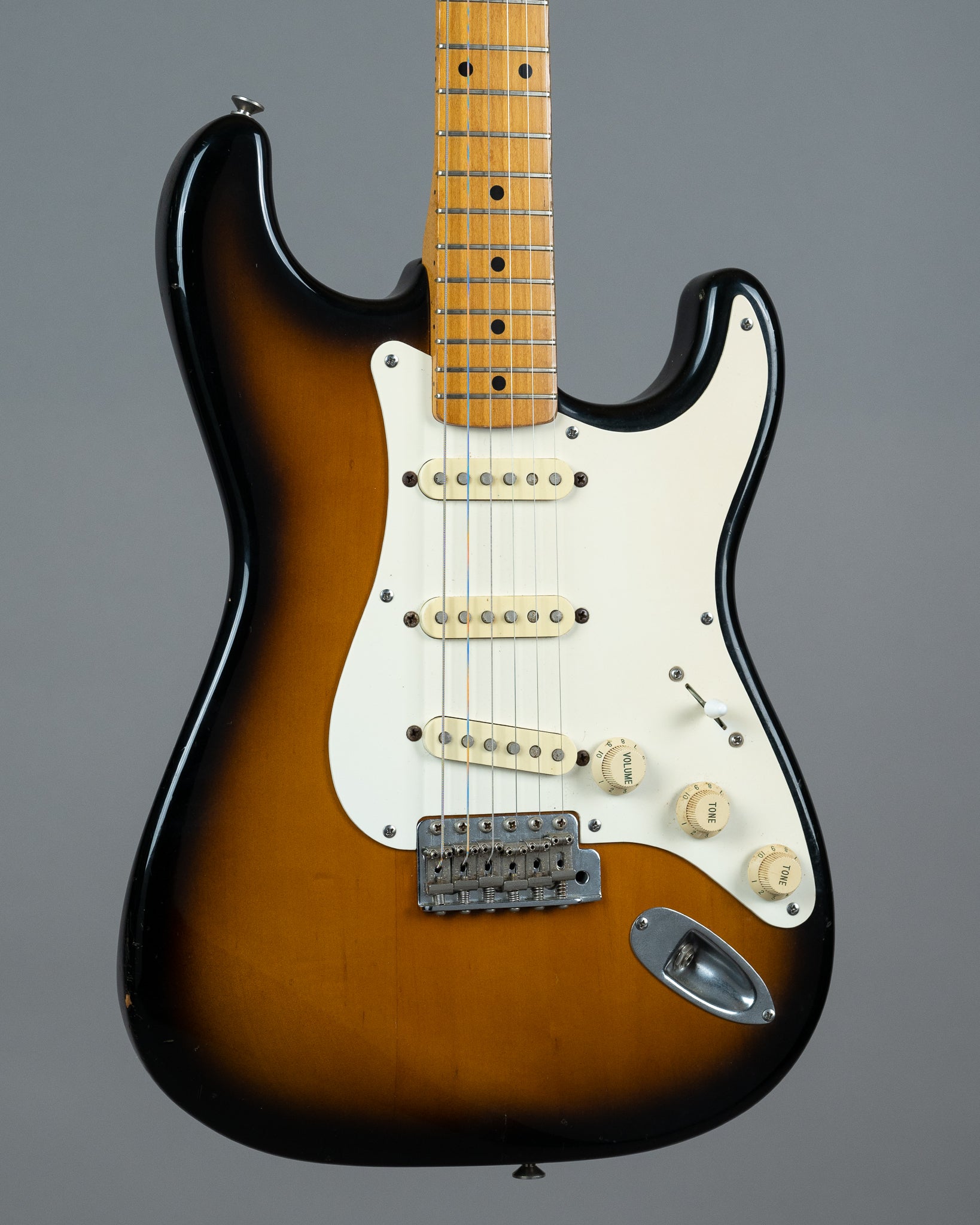1993-4 Fender Stratocaster (Japan, Sunburst)