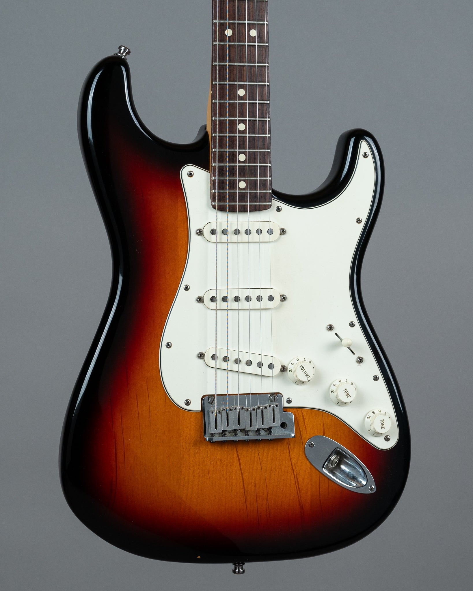 2000 Fender American Standard Stratocaster (USA, Sunburst, OHSC)