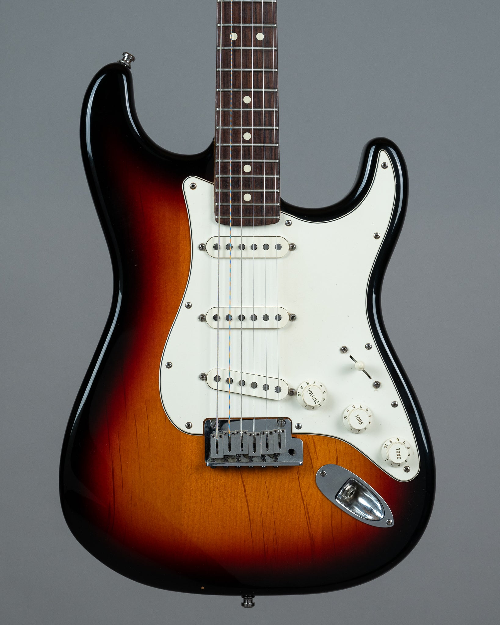 2000 Fender American Standard Stratocaster (USA, Sunburst, OHSC)
