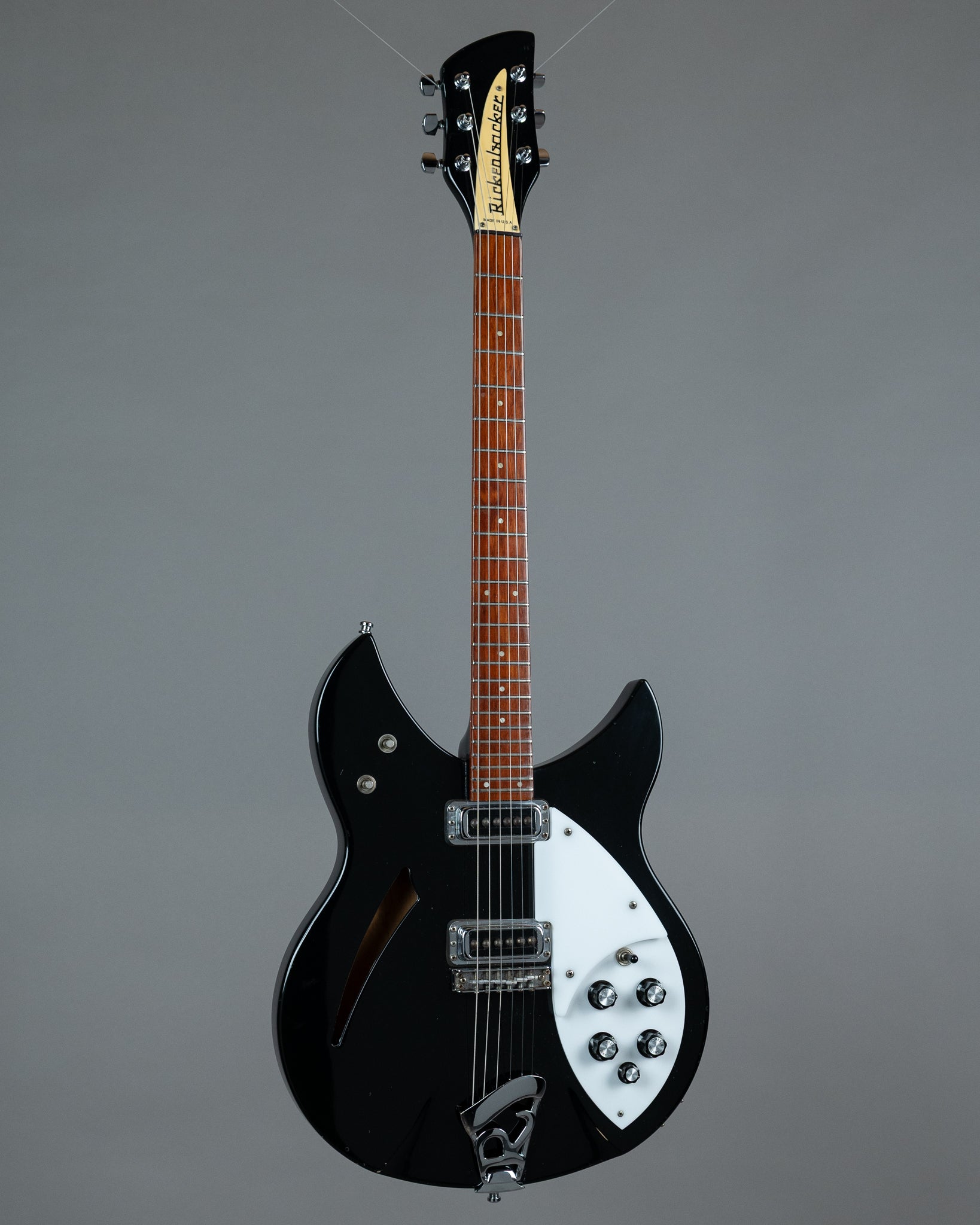 1997 Rickenbacker 330 MOD (USA, Jetglo, OHSC)