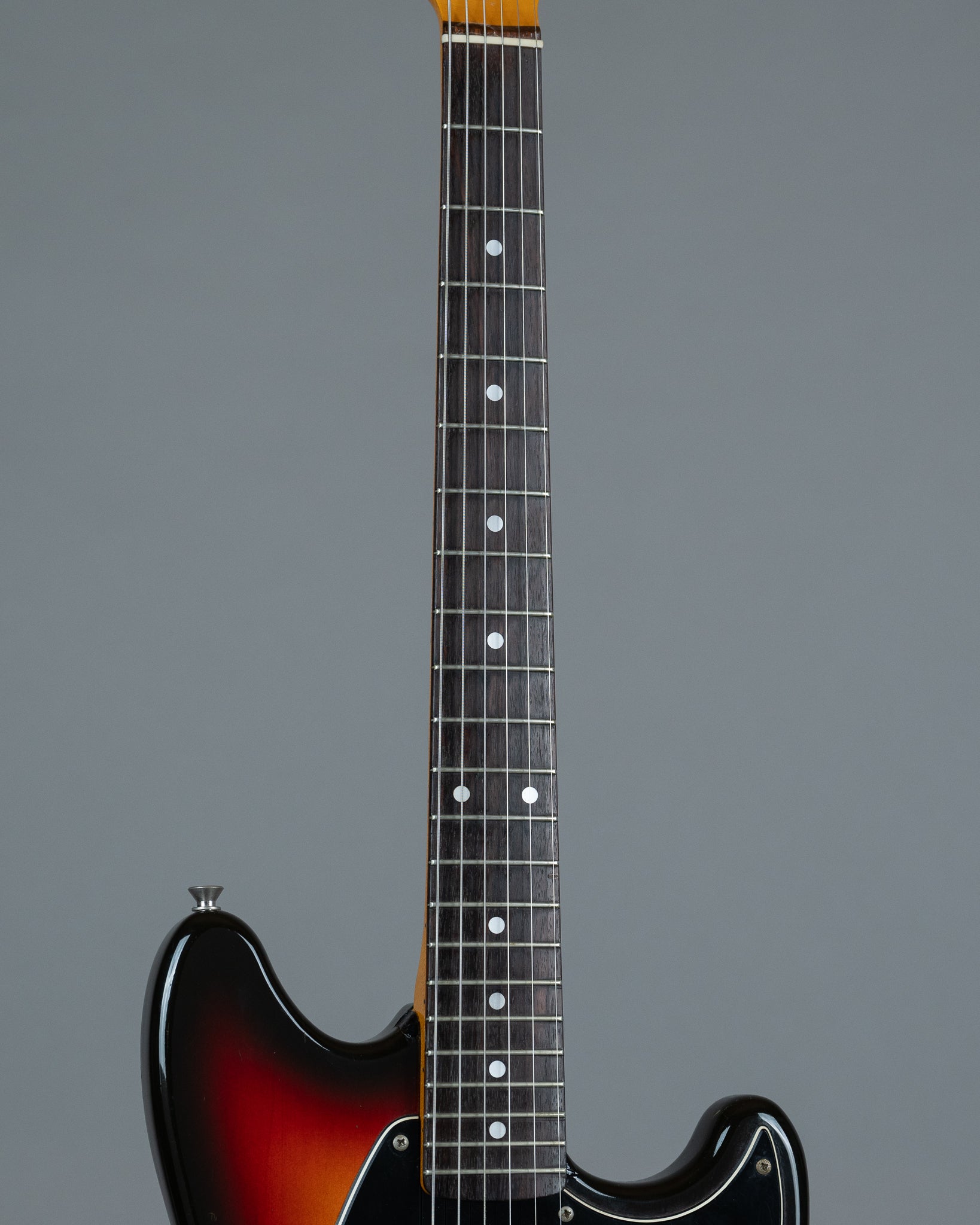 1994 Fender MG-69 Mustang (Japan, Sunburst)