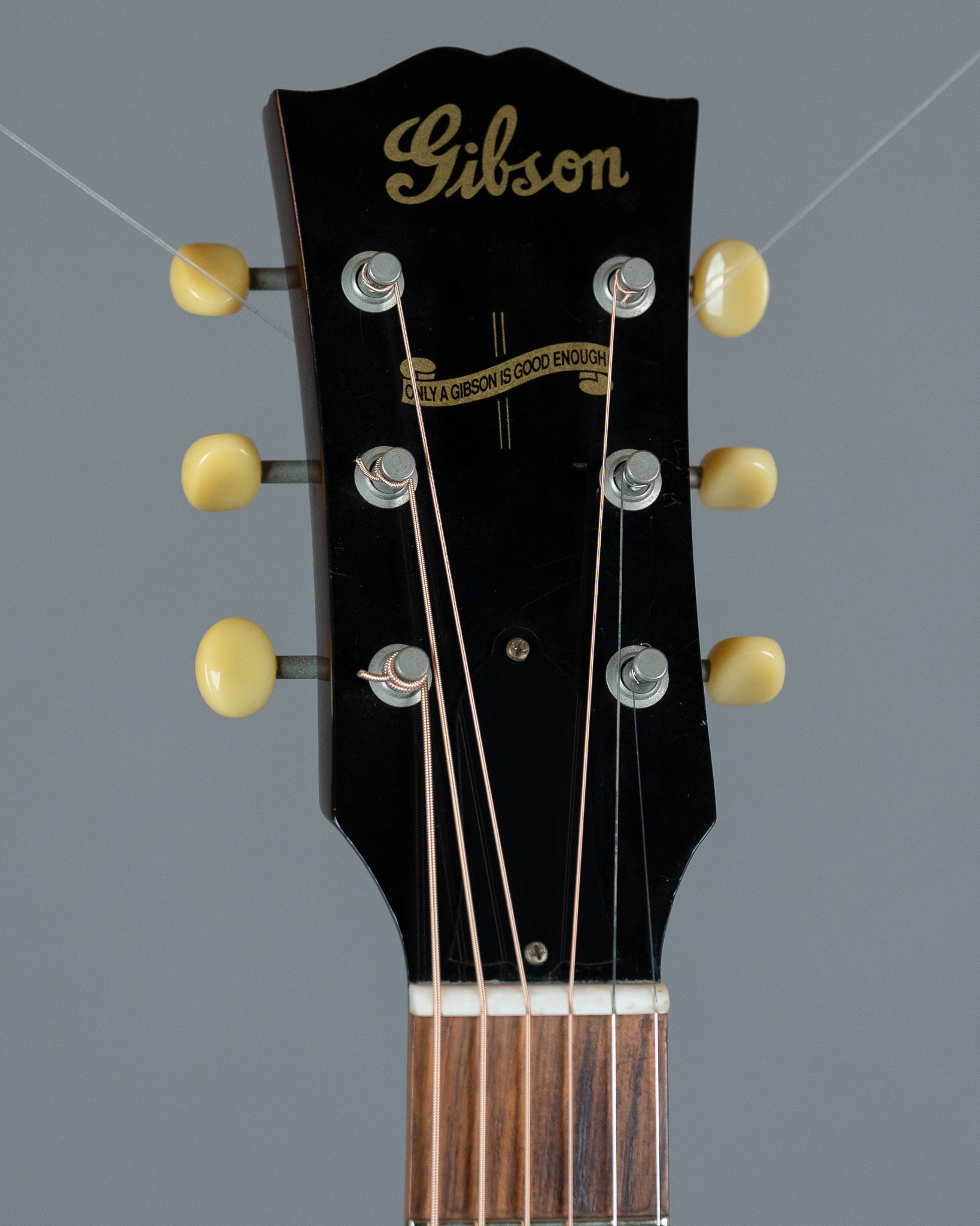 2011 Gibson J-45TV True Vintage (USA, VOS Sunburst, OHSC)