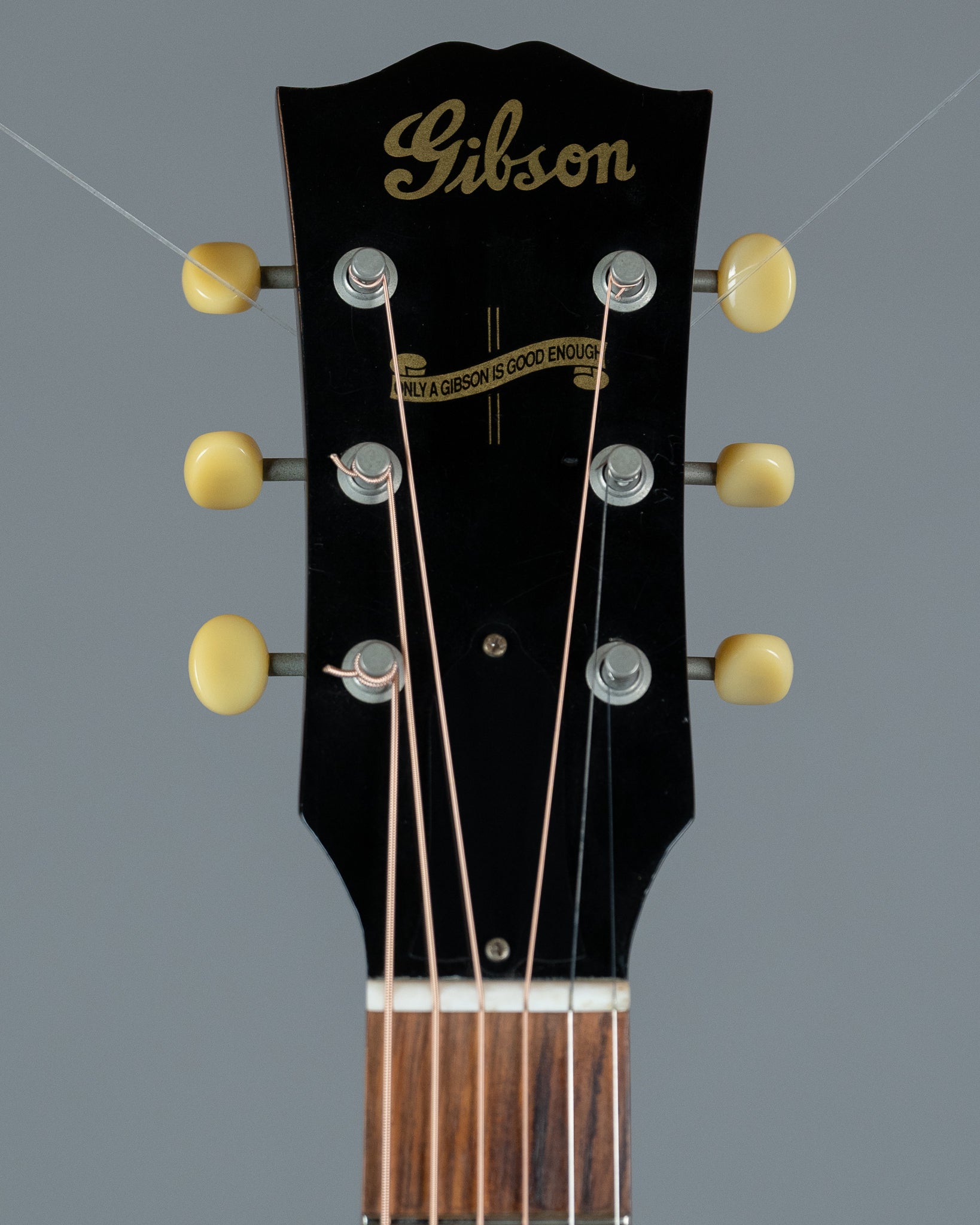 2011 Gibson J-45TV True Vintage (USA, VOS Sunburst, OHSC)